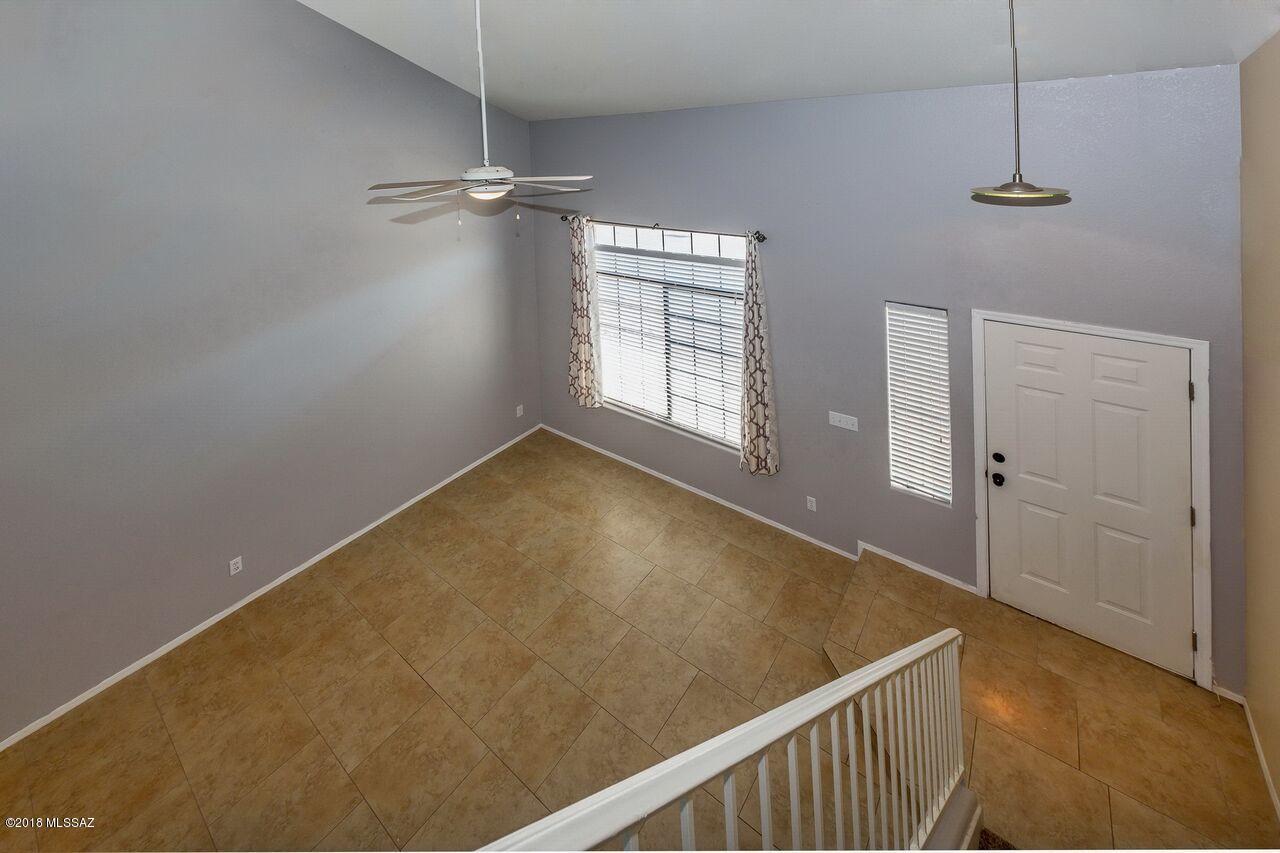 Country Club(1-221) - Residential
