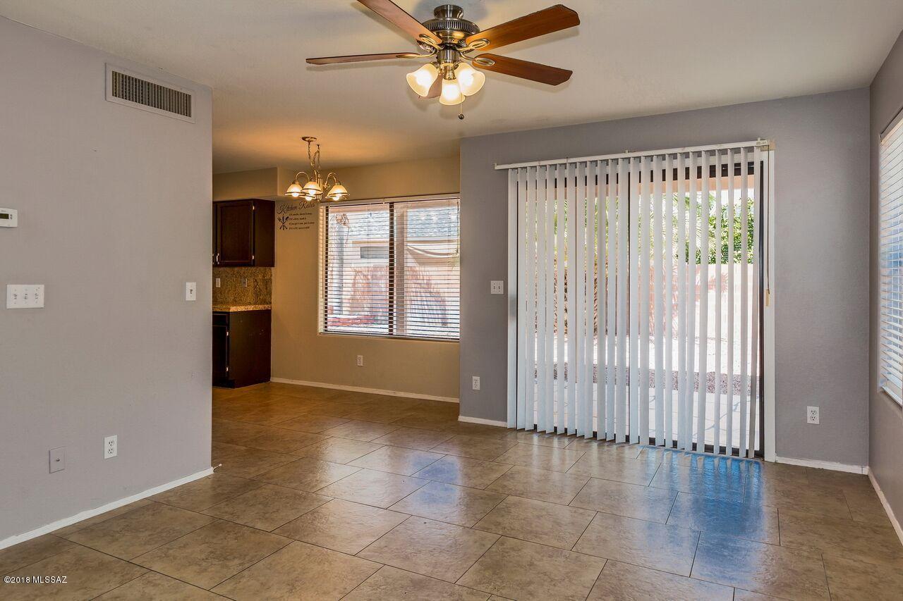 Country Club(1-221) - Residential