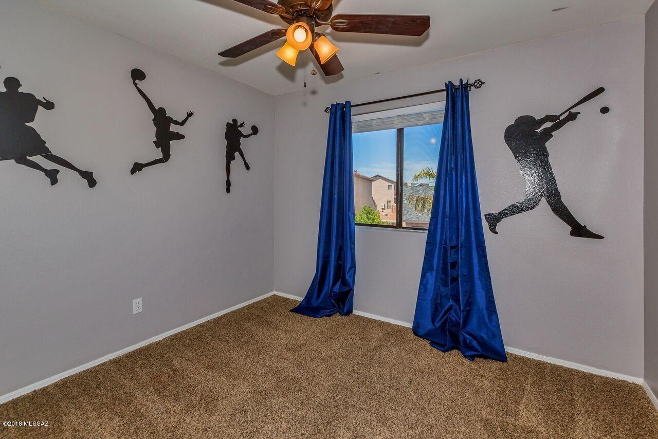 Country Club(1-221) - Residential