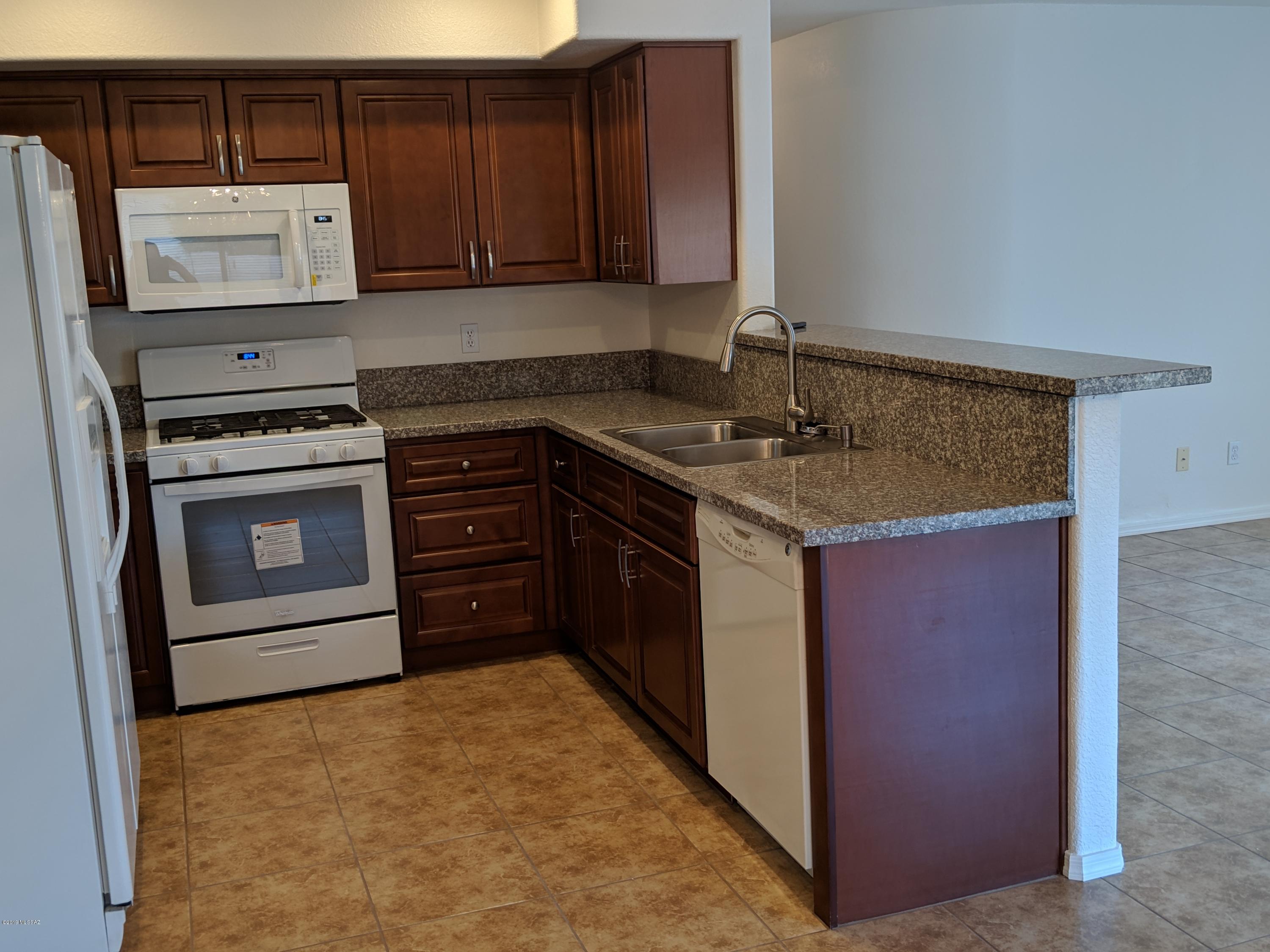 Encanto Canyon II (1-67) - Residential Lease