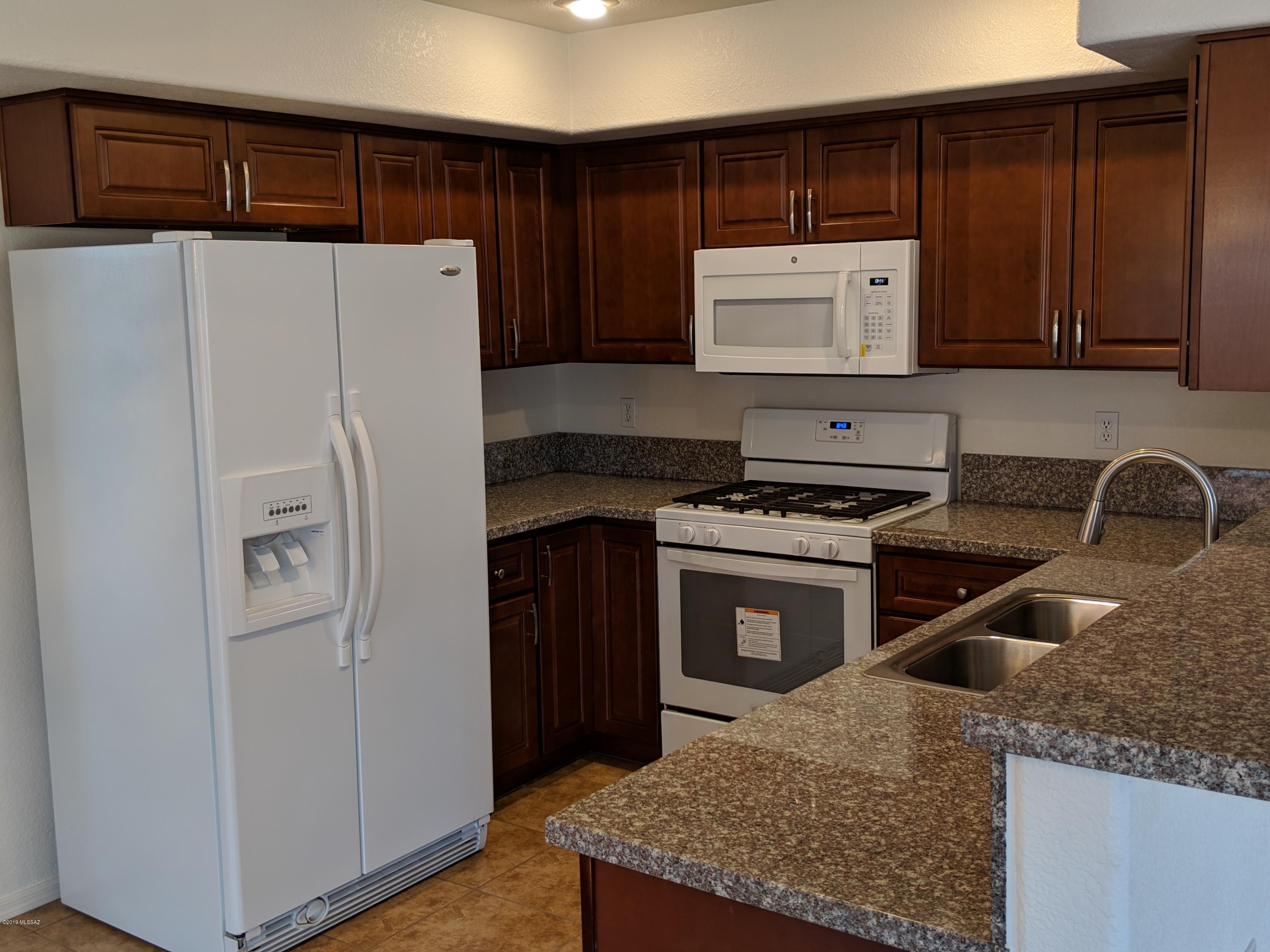 Encanto Canyon II (1-67) - Residential Lease