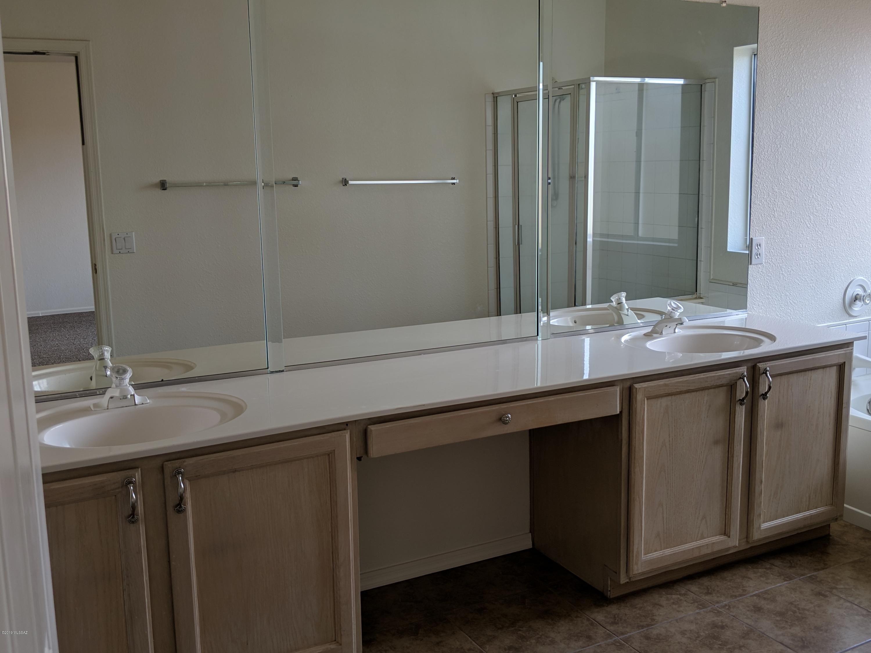 Encanto Canyon II (1-67) - Residential Lease