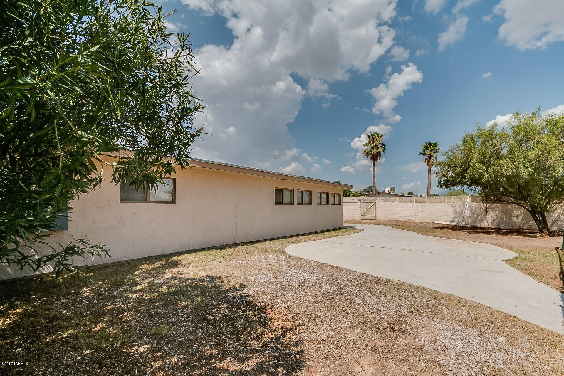 Country Club Park - Residential