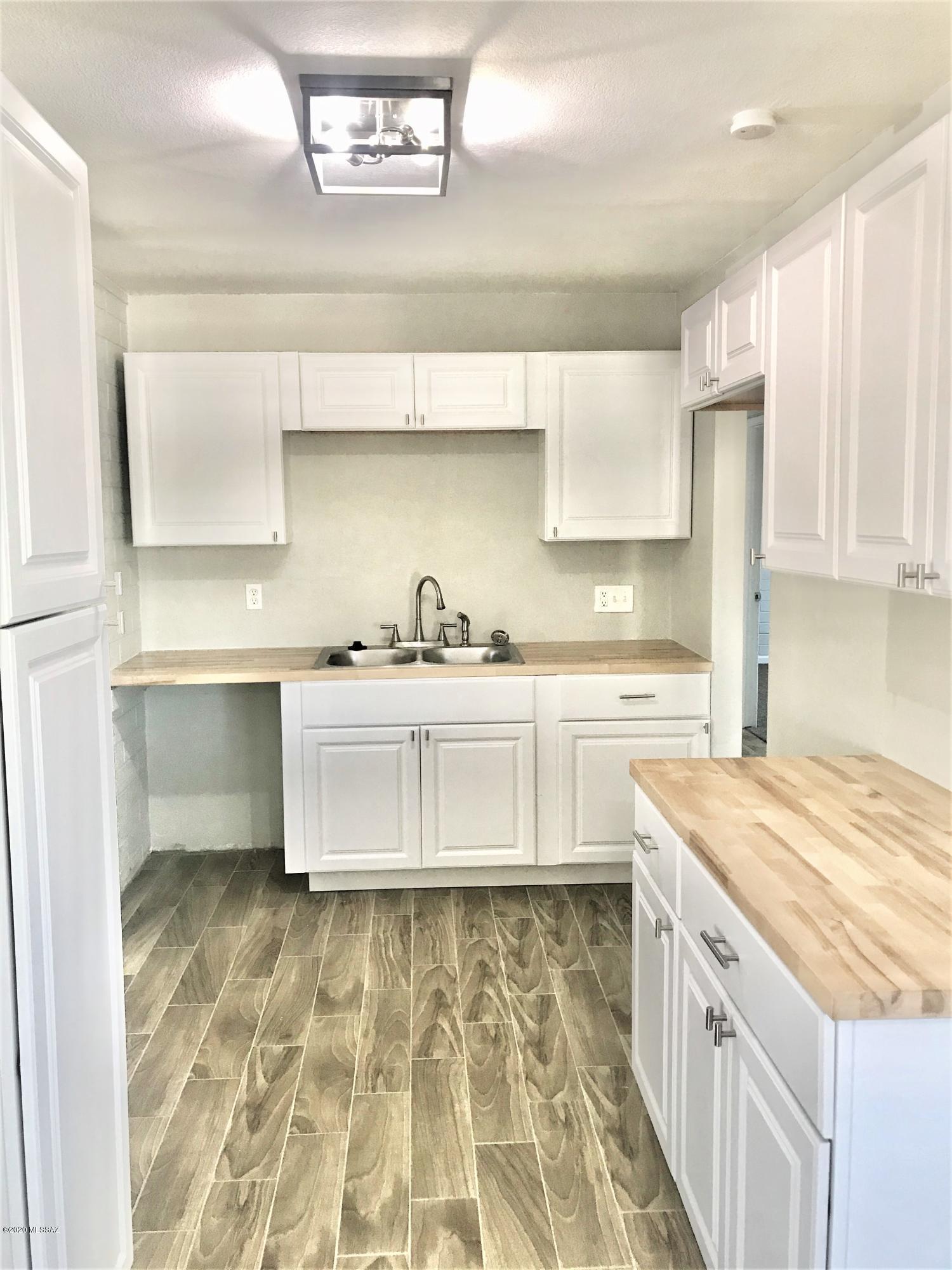 Maryvale Manor - Residential