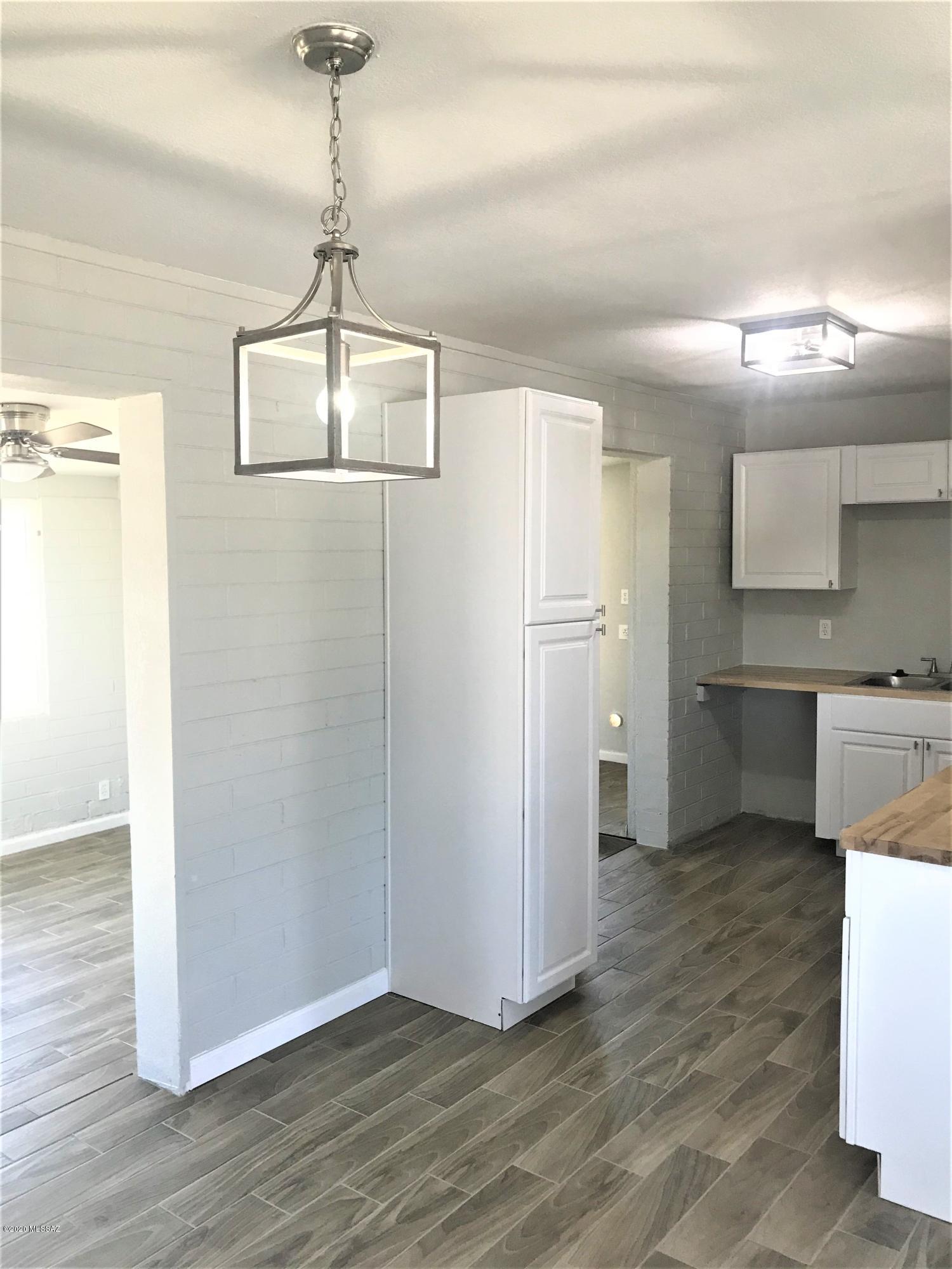 Maryvale Manor - Residential