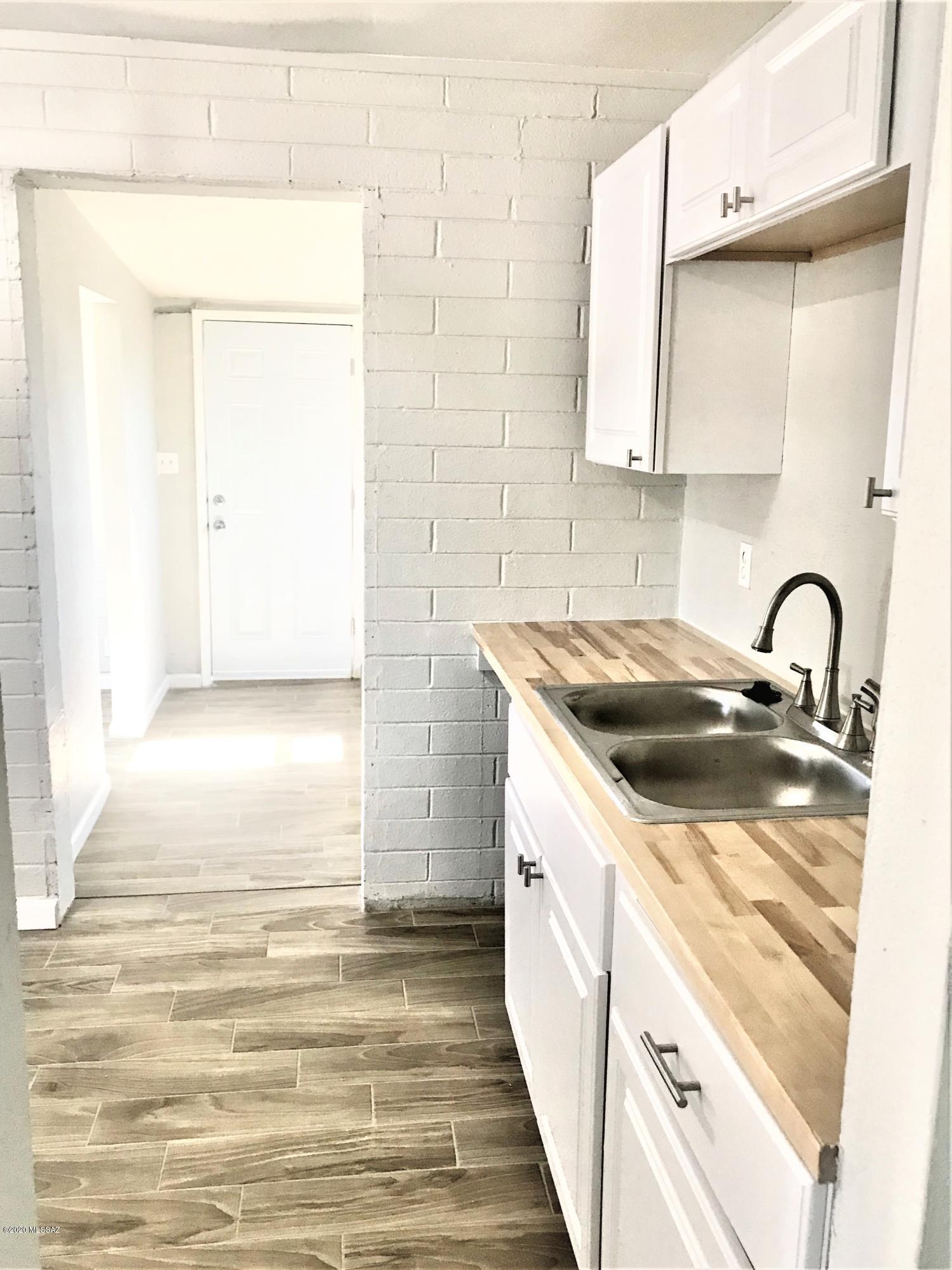 Maryvale Manor - Residential