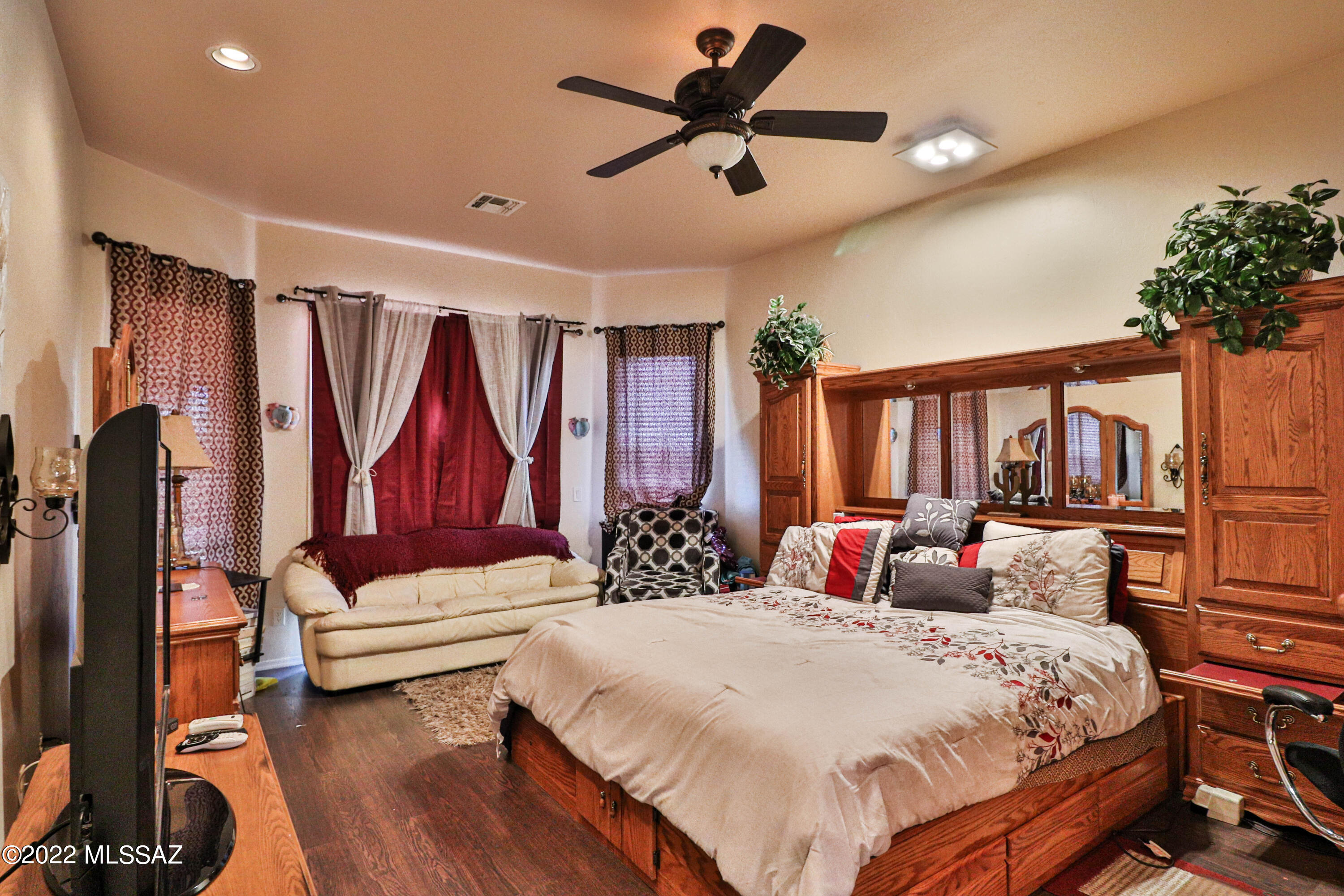 Rancho Del Lago (541-607) - Residential