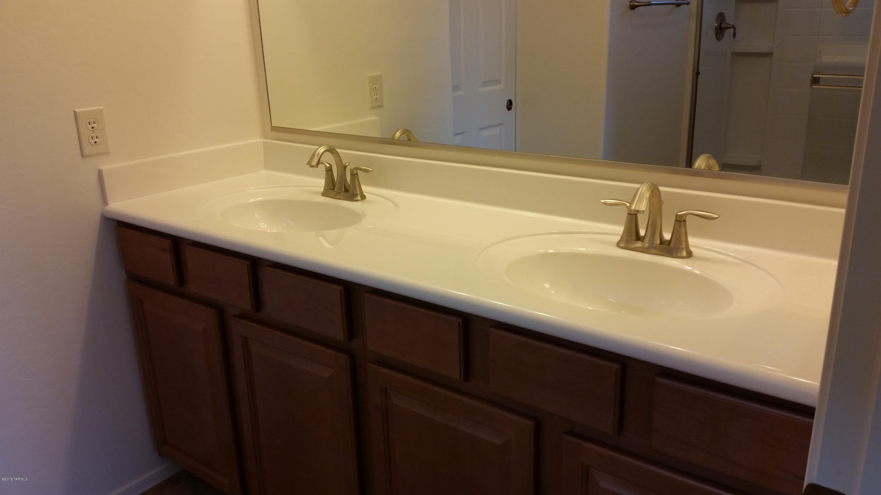 Vista Del Lago - Residential