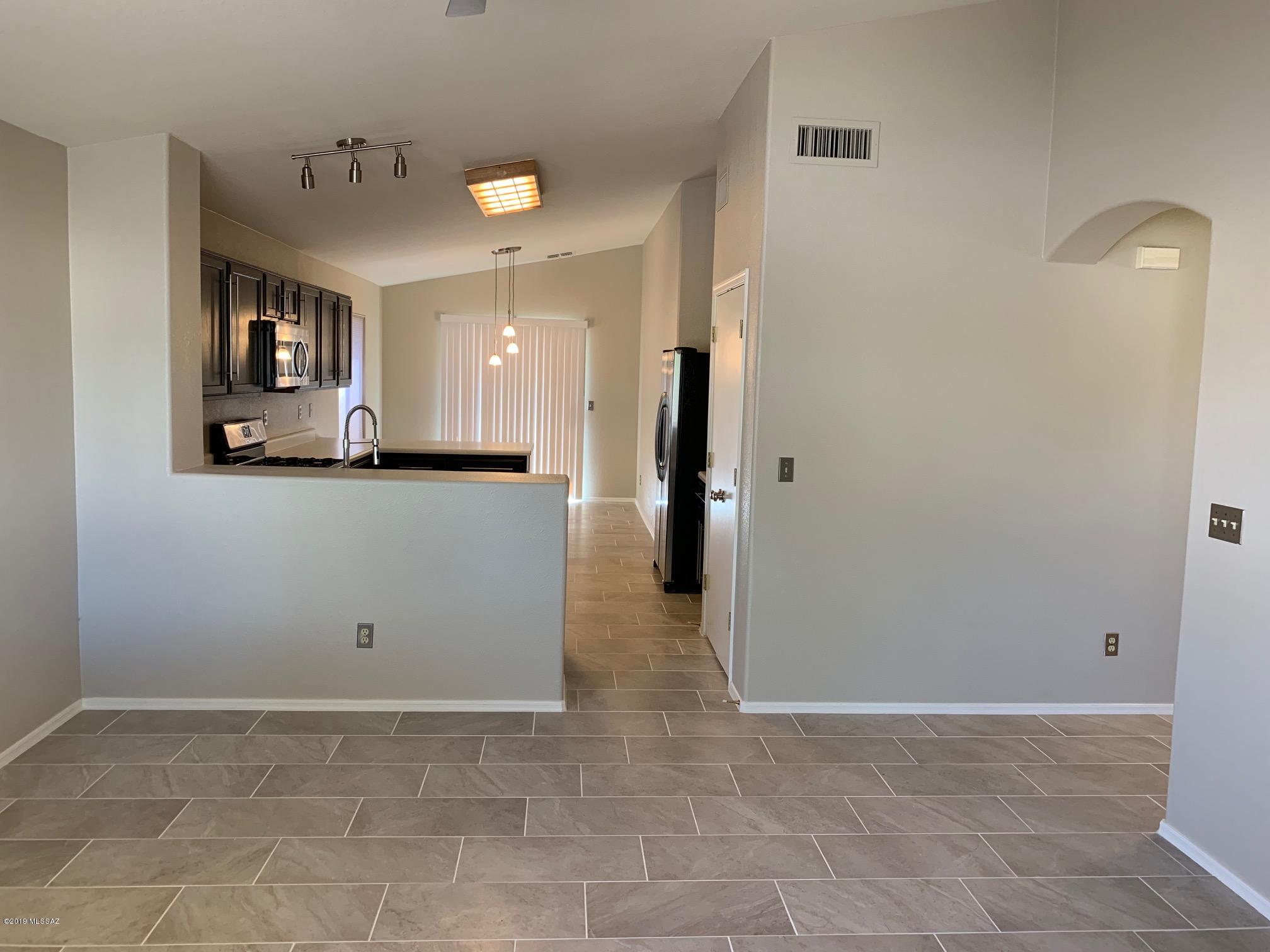 Desert Crossings at Rita Ranch (1-255) - Residential Lease