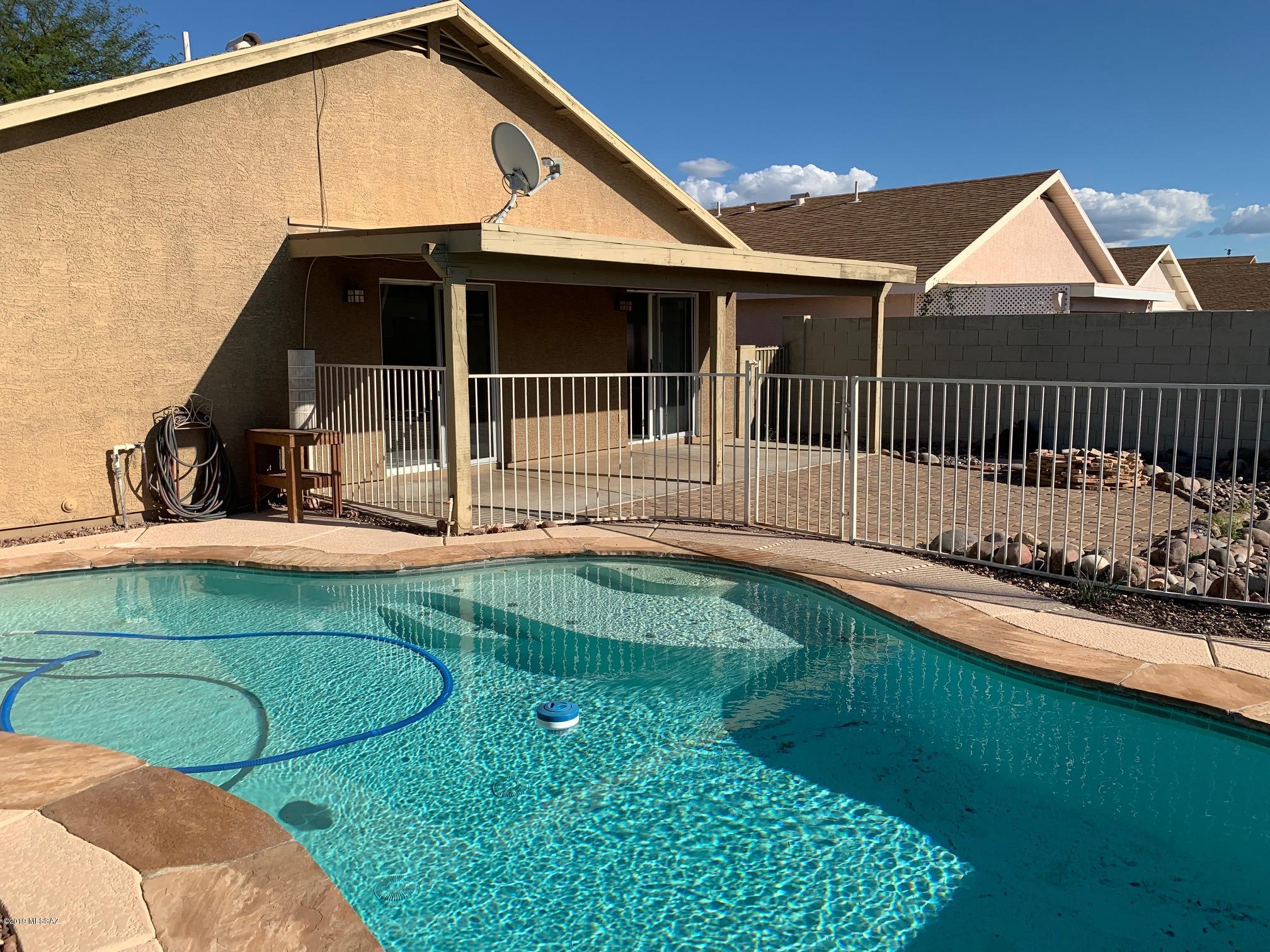 Desert Crossings at Rita Ranch (1-255) - Residential Lease