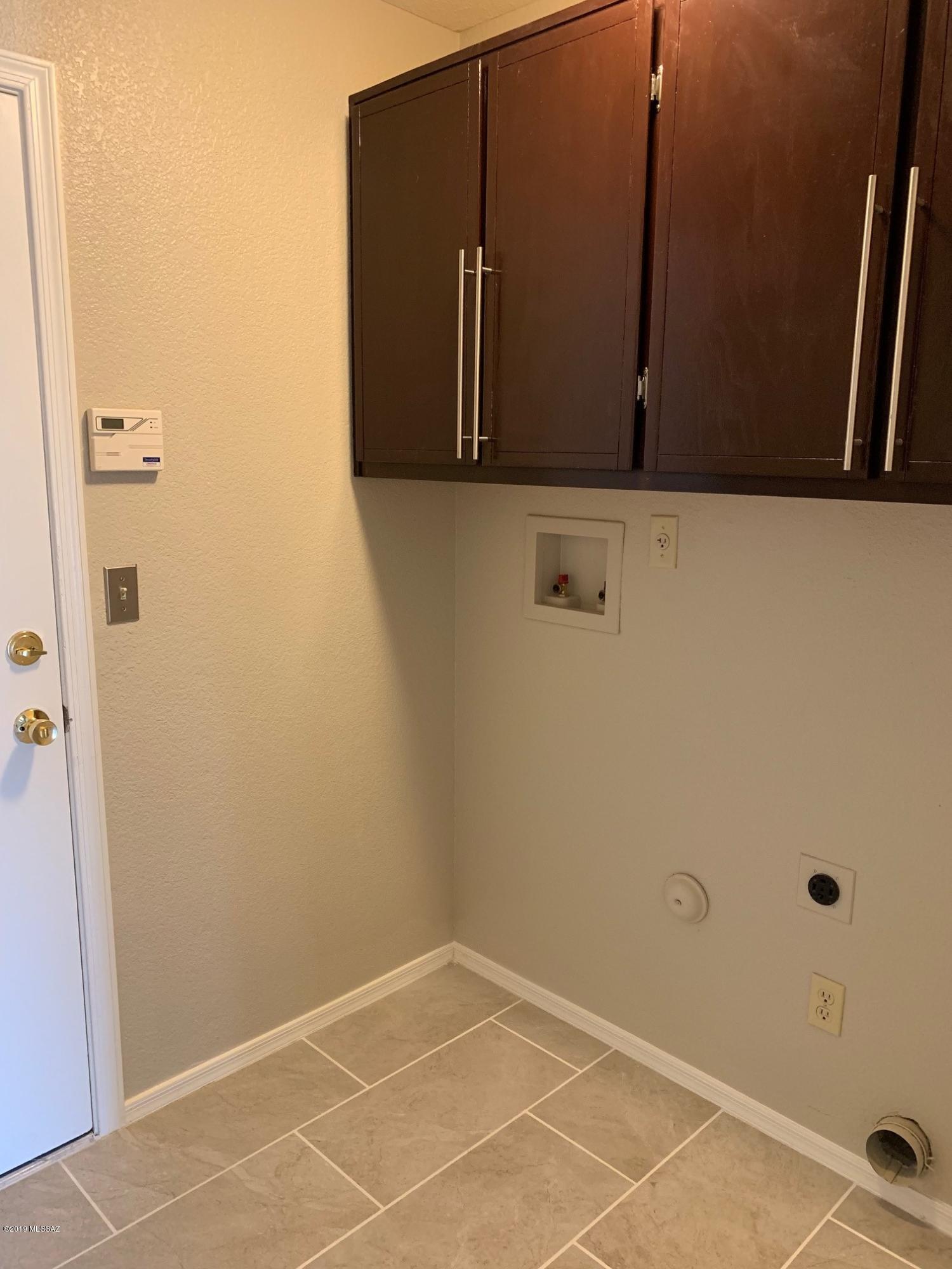 Desert Crossings at Rita Ranch (1-255) - Residential Lease