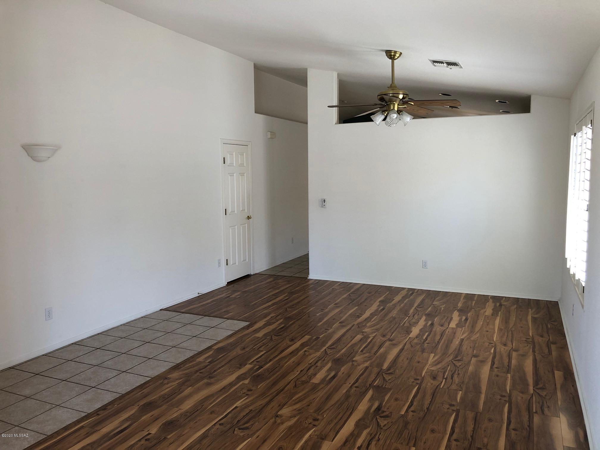 Plaza Mirador (1-28) - Residential Lease