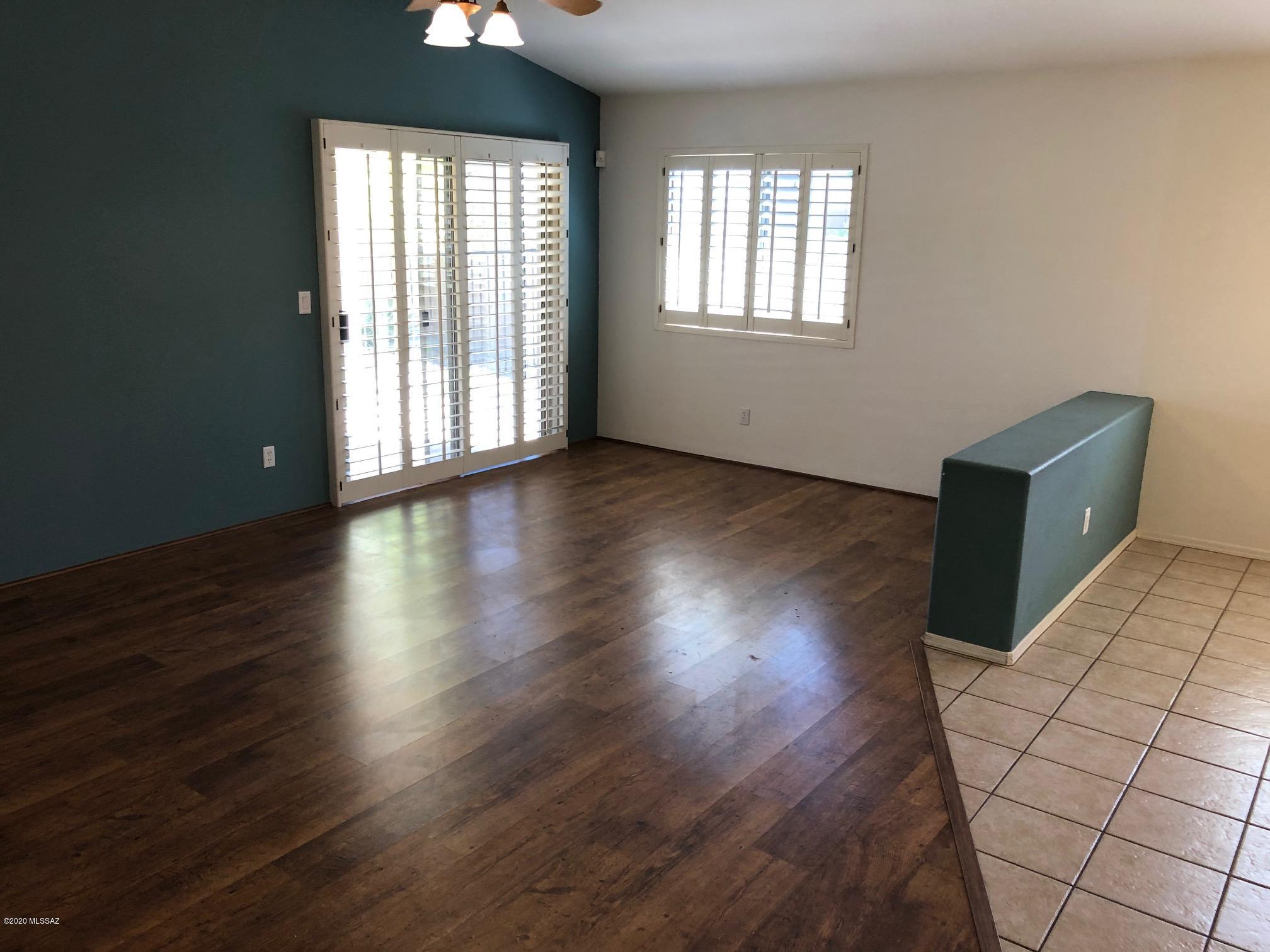 Plaza Mirador (1-28) - Residential Lease