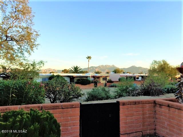 Green Valley Townhouses NO.7 - Residential