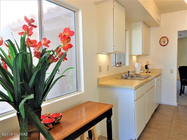 Green Valley Townhouses NO.7 - Residential
