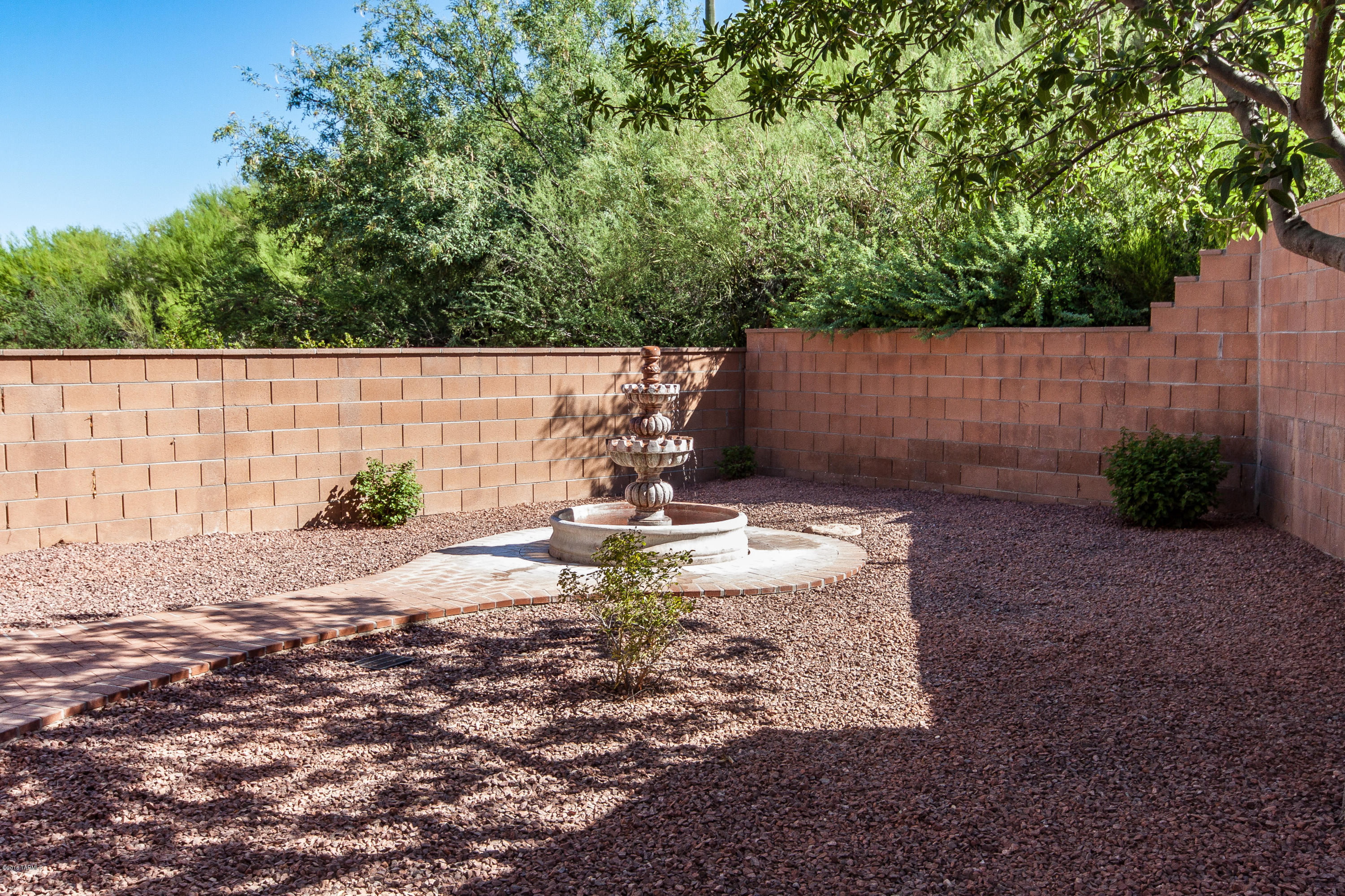 Window Rock At La Reserve - Residential