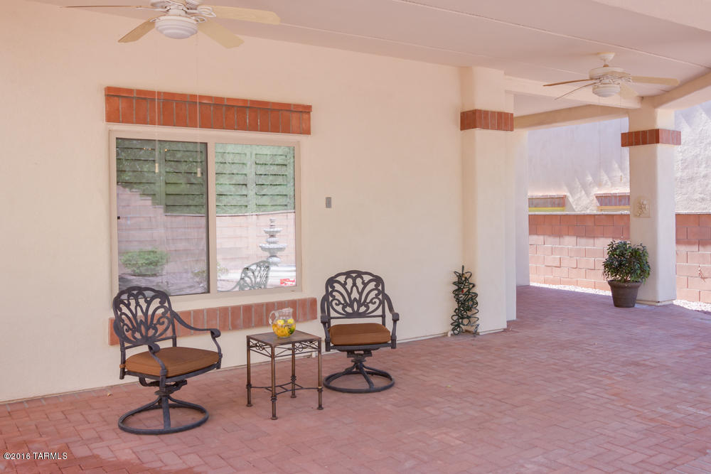Window Rock At La Reserve - Residential