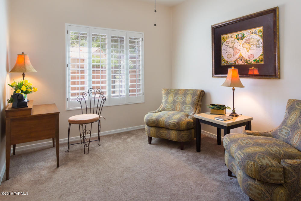 Window Rock At La Reserve - Residential