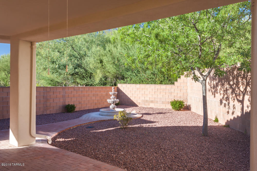 Window Rock At La Reserve - Residential