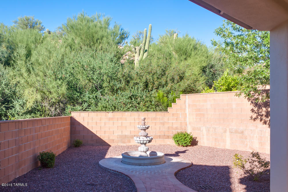 Window Rock At La Reserve - Residential