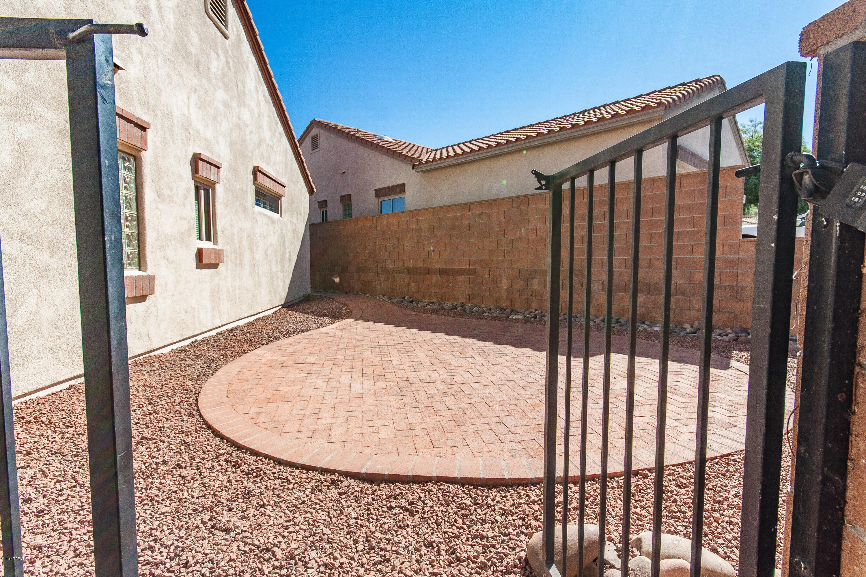 Window Rock At La Reserve - Residential