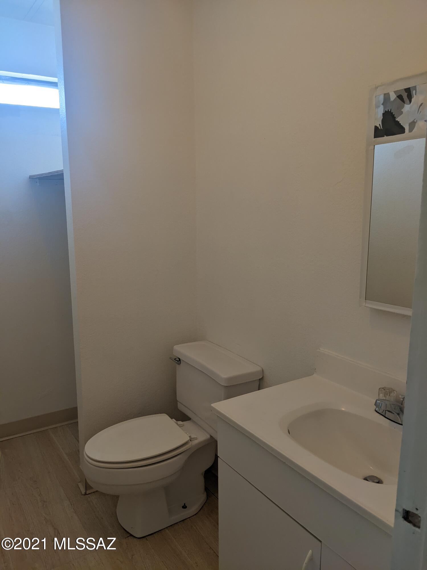 Unsubdivided - Residential Lease