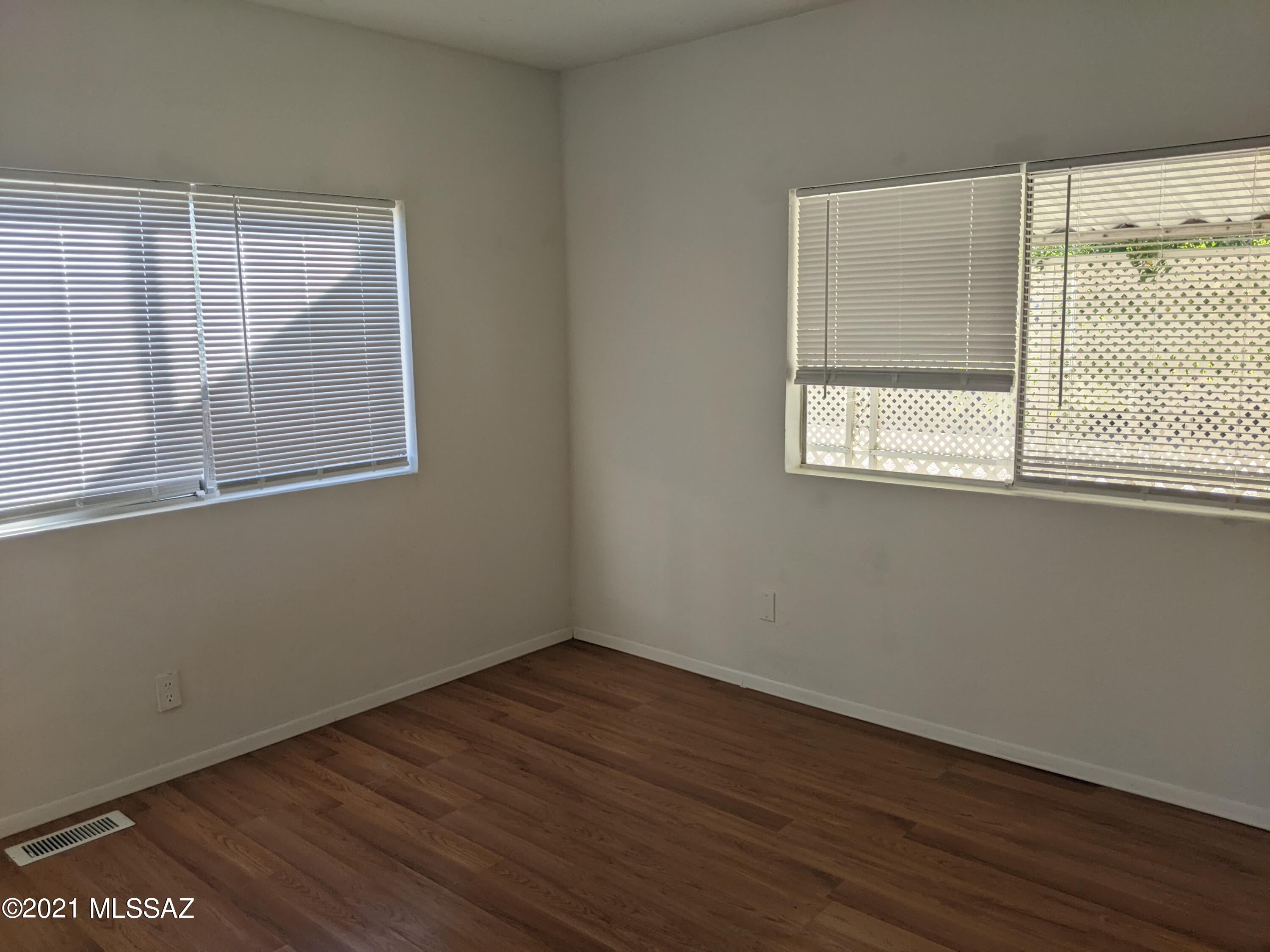 Unsubdivided - Residential Lease