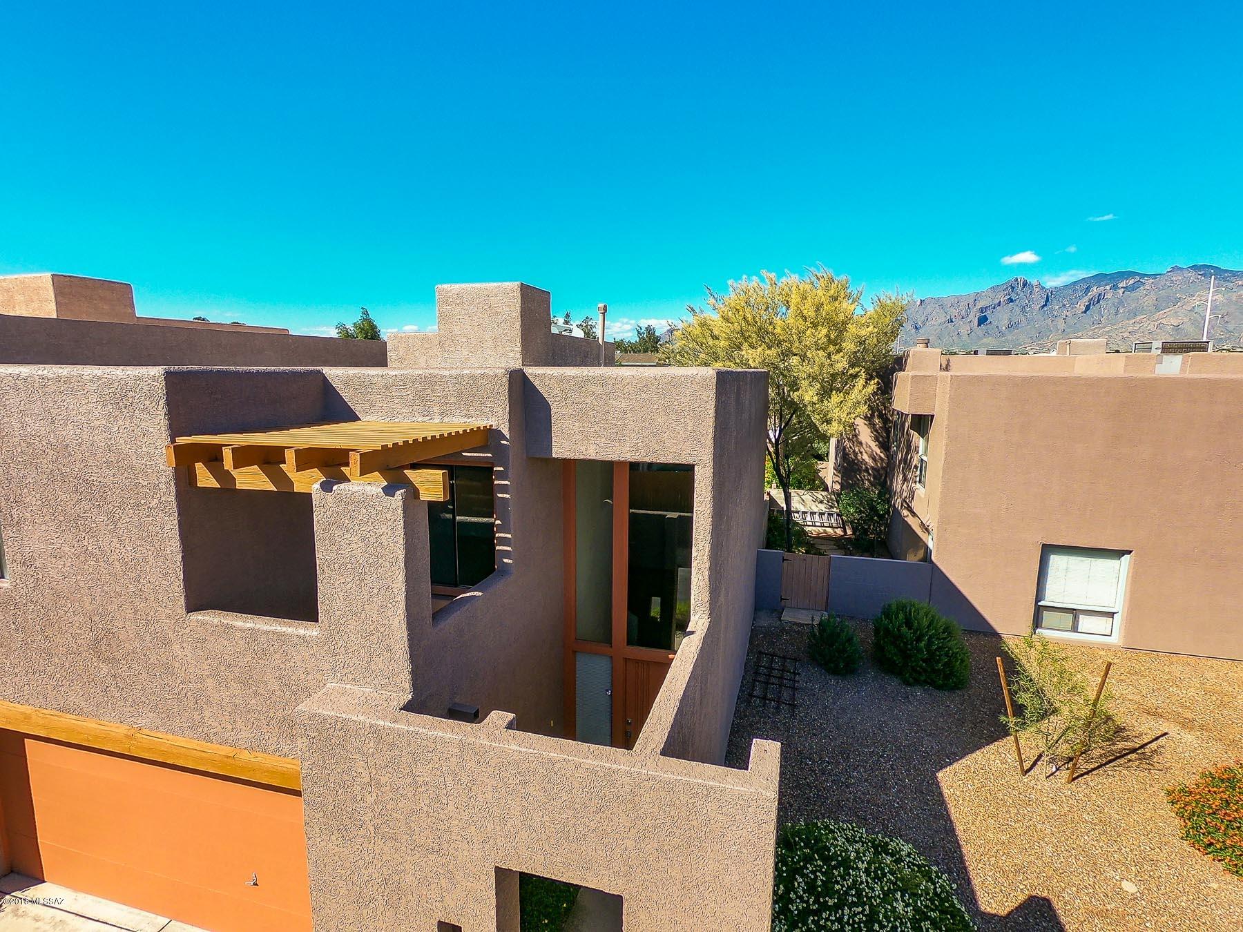 Country Club At The River (1-32) - Residential