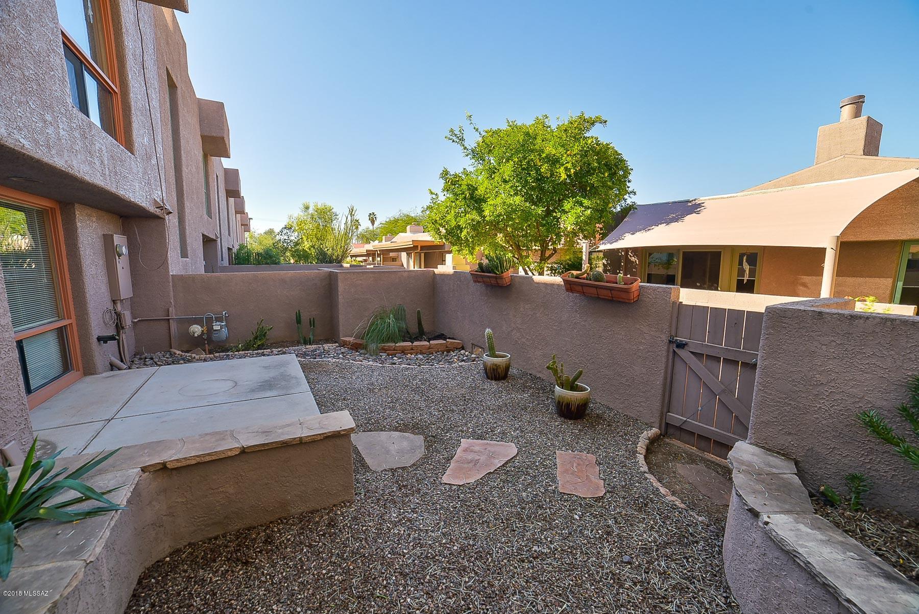 Country Club At The River (1-32) - Residential