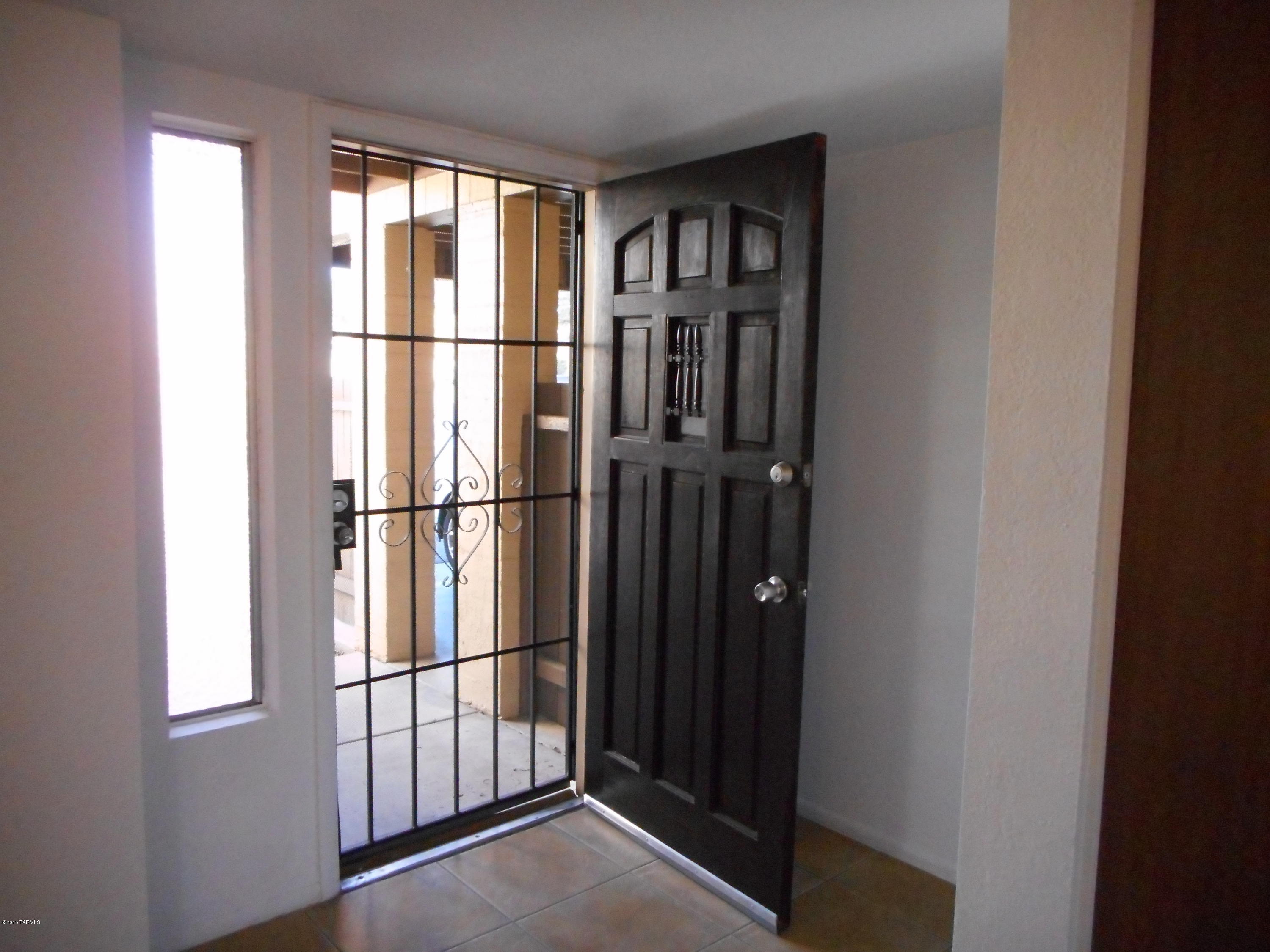 Pantano Townhomes (1-118) - Residential