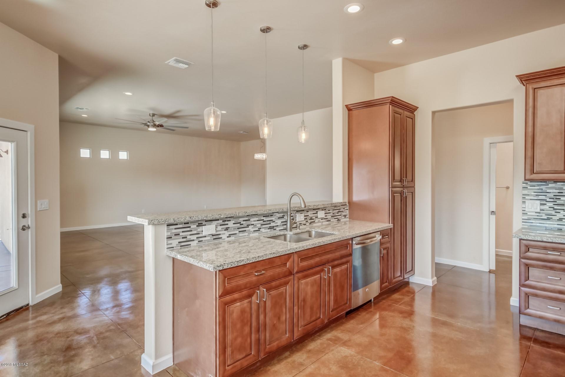 New Tucson Unit  NO. 24 (262-375) - Residential