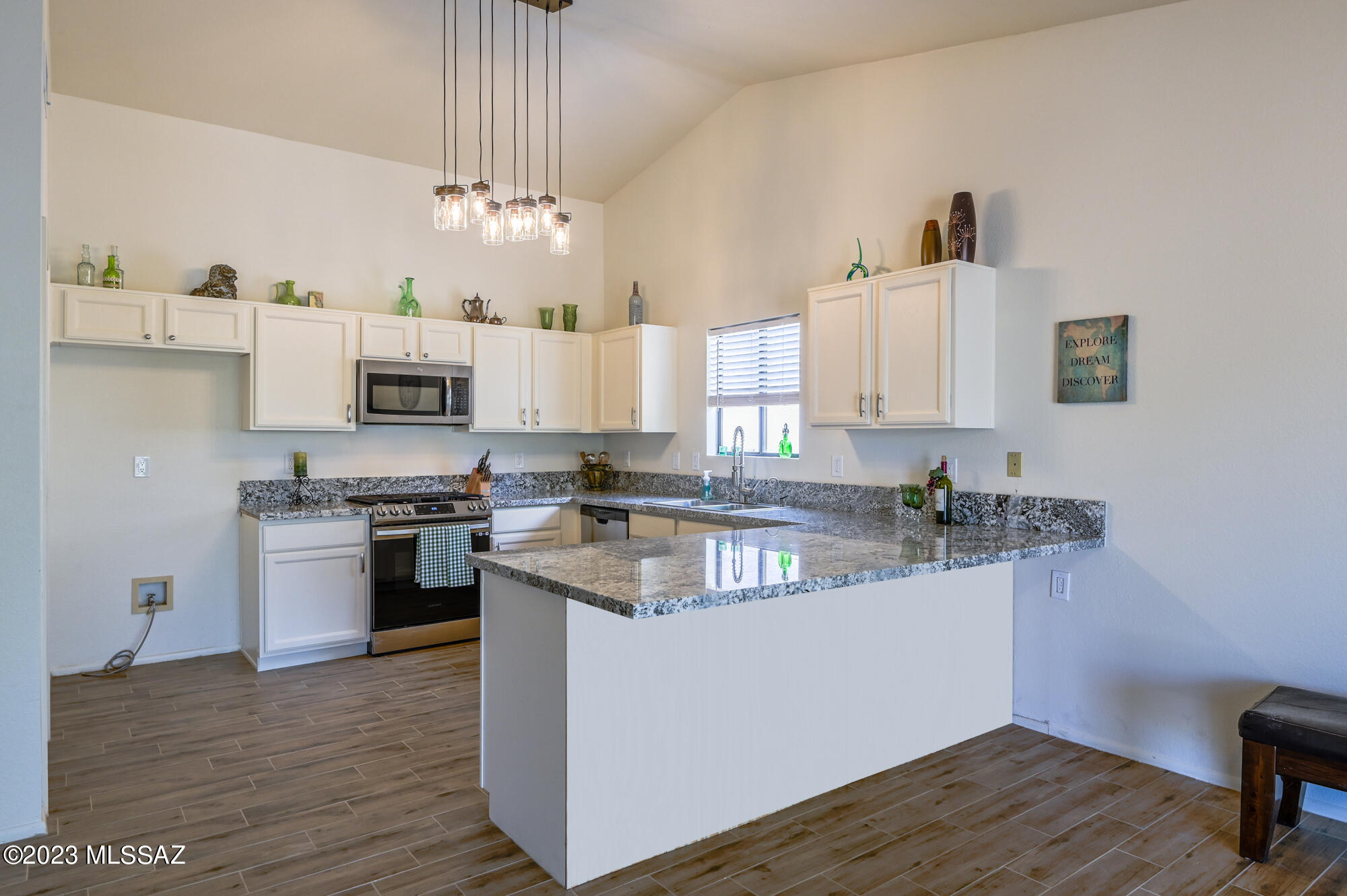 Elliott Homes At Rita Ranch (1-521) - Residential
