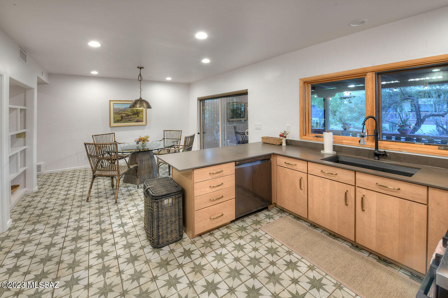 Catalina Pueblo (1-34) - Residential