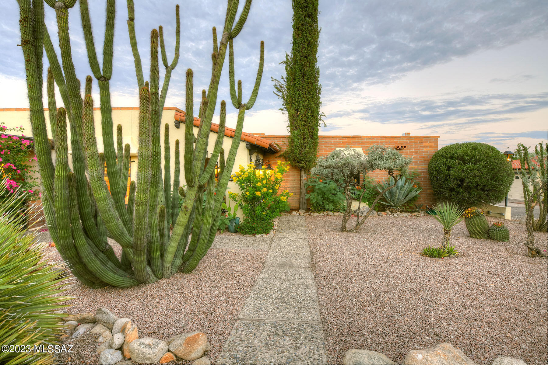 Catalina Pueblo (1-34) - Residential