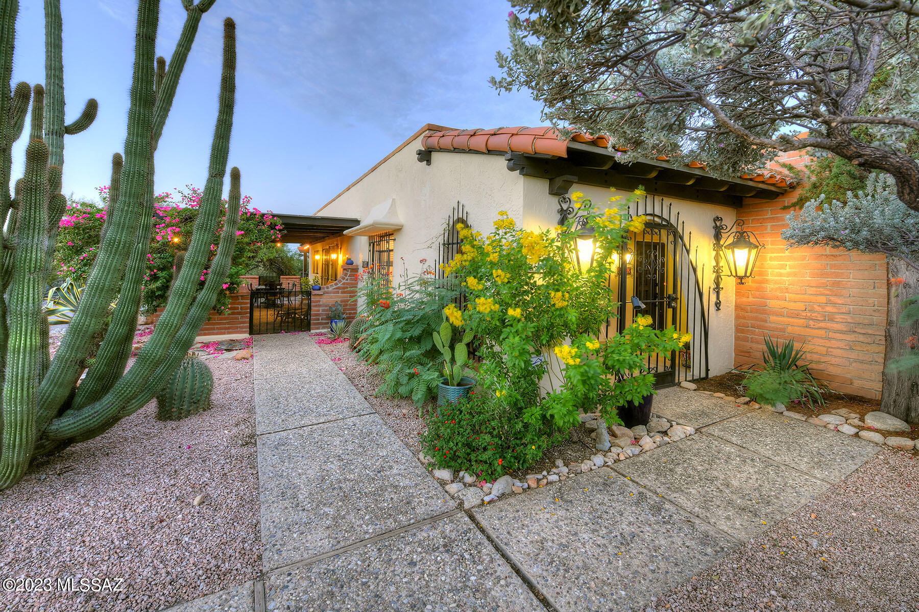 Catalina Pueblo (1-34) - Residential