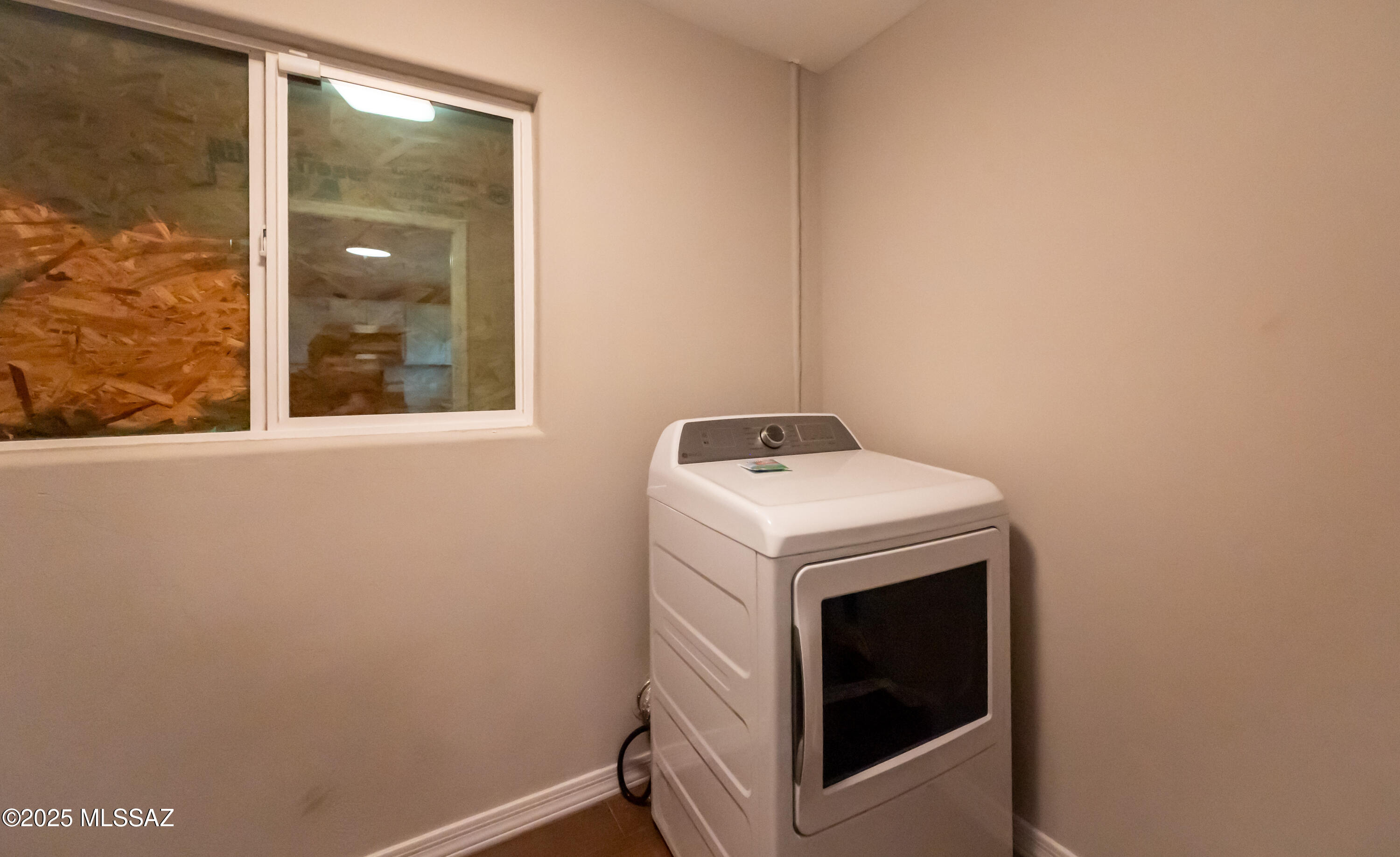 Unsubdivided - Residential Lease