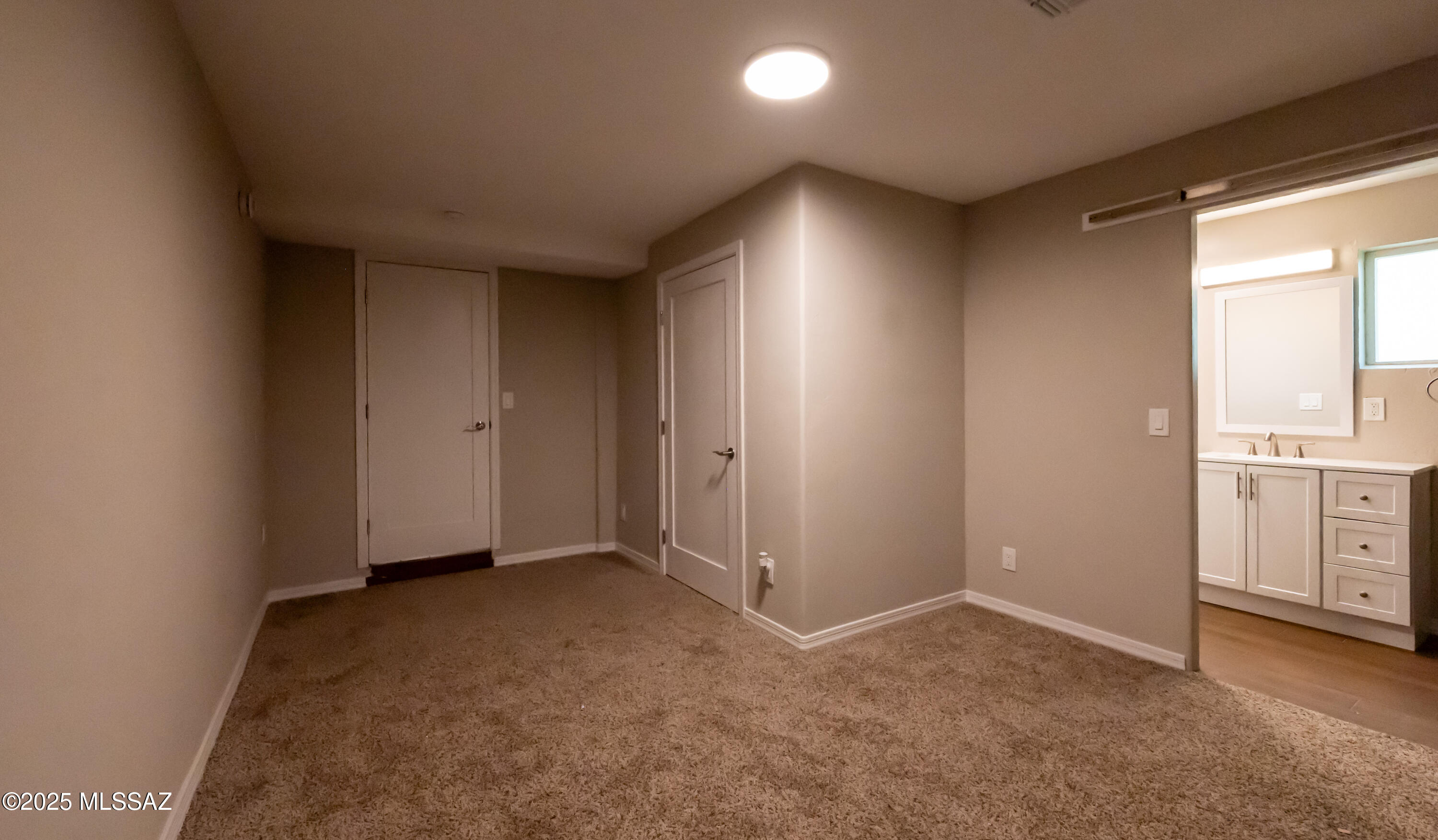 Unsubdivided - Residential Lease