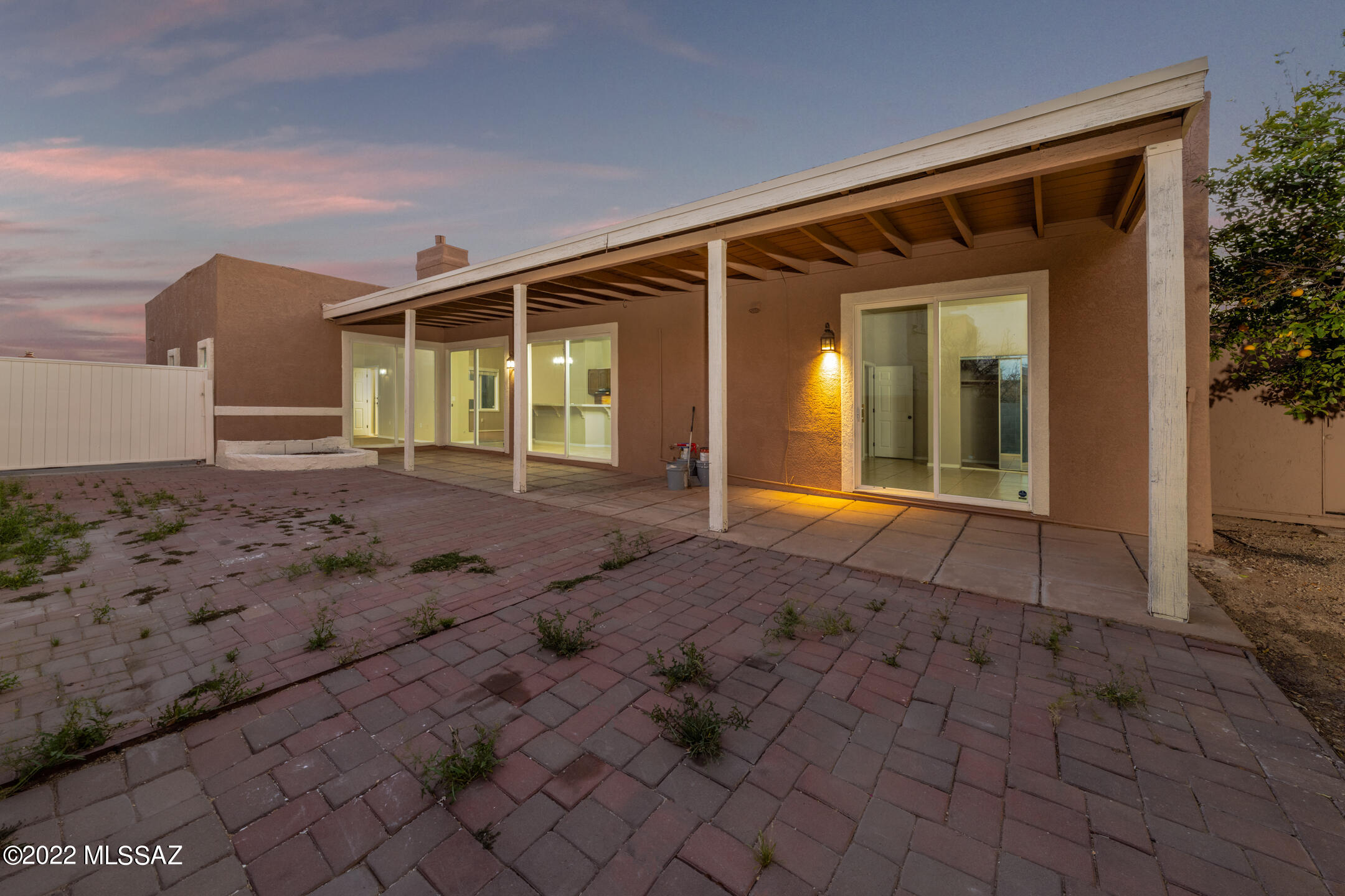 Las Montanas (1-56) - Residential