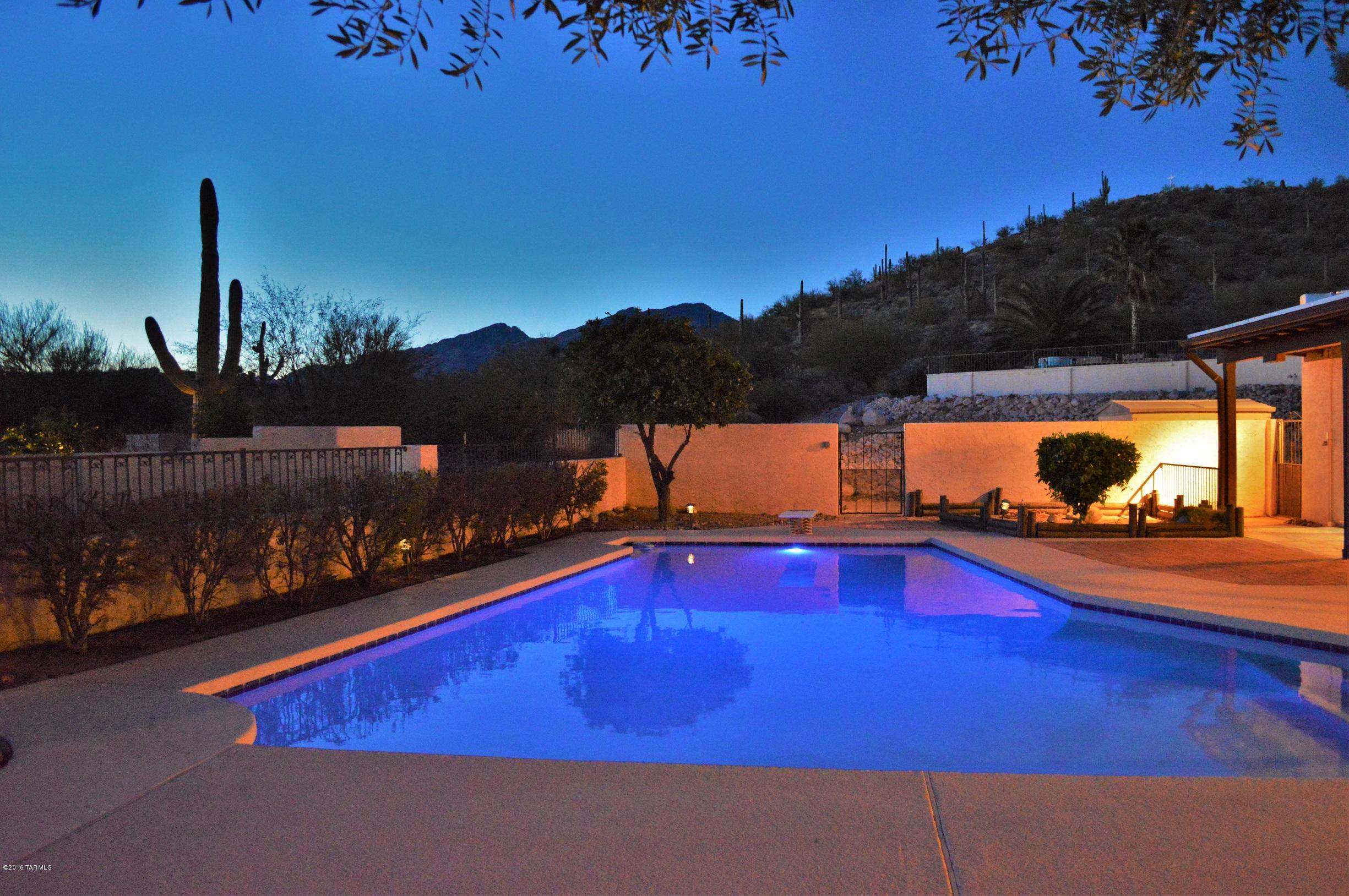 Sabino Vista Knolls (61-135) - Residential