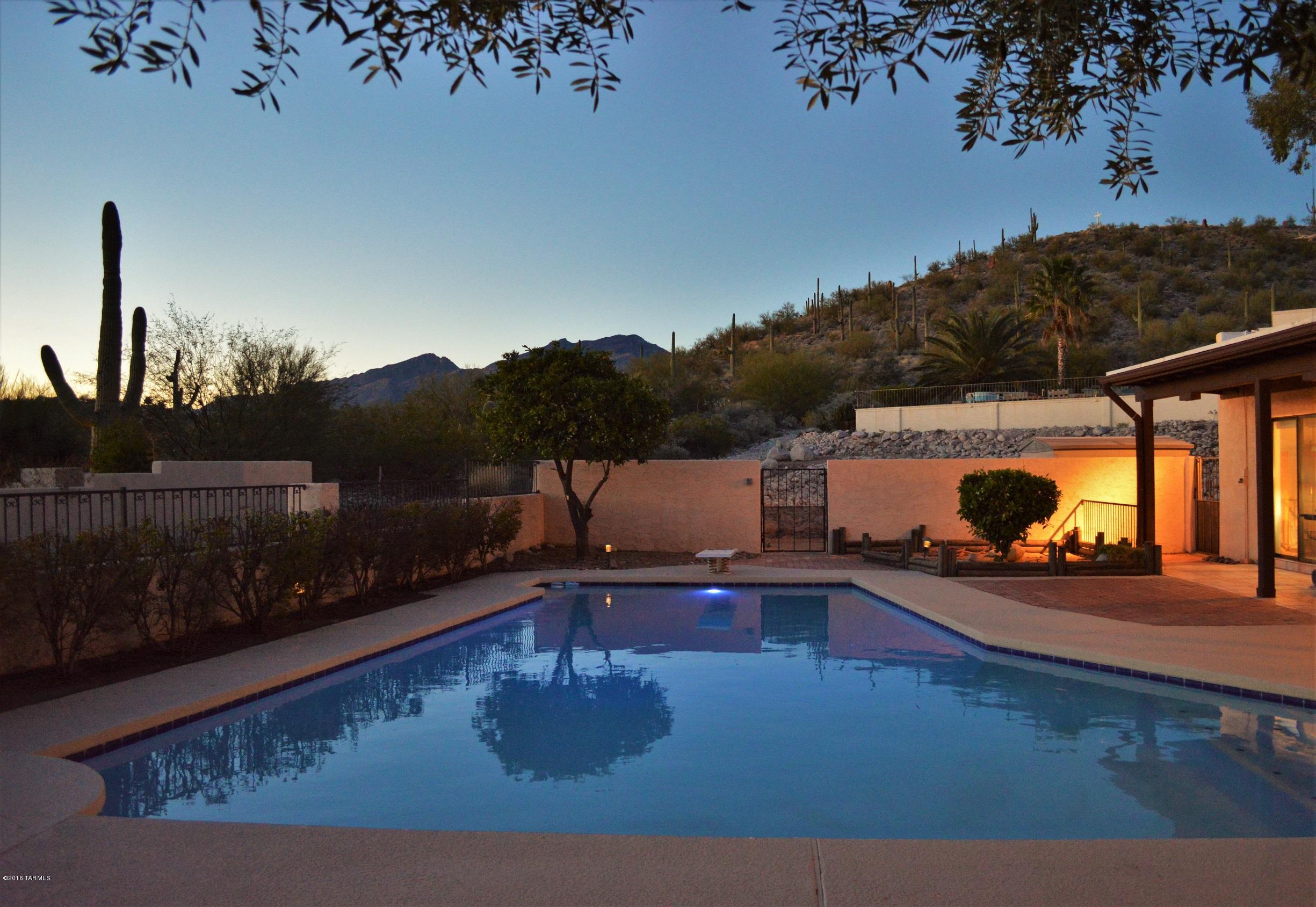 Sabino Vista Knolls (61-135) - Residential