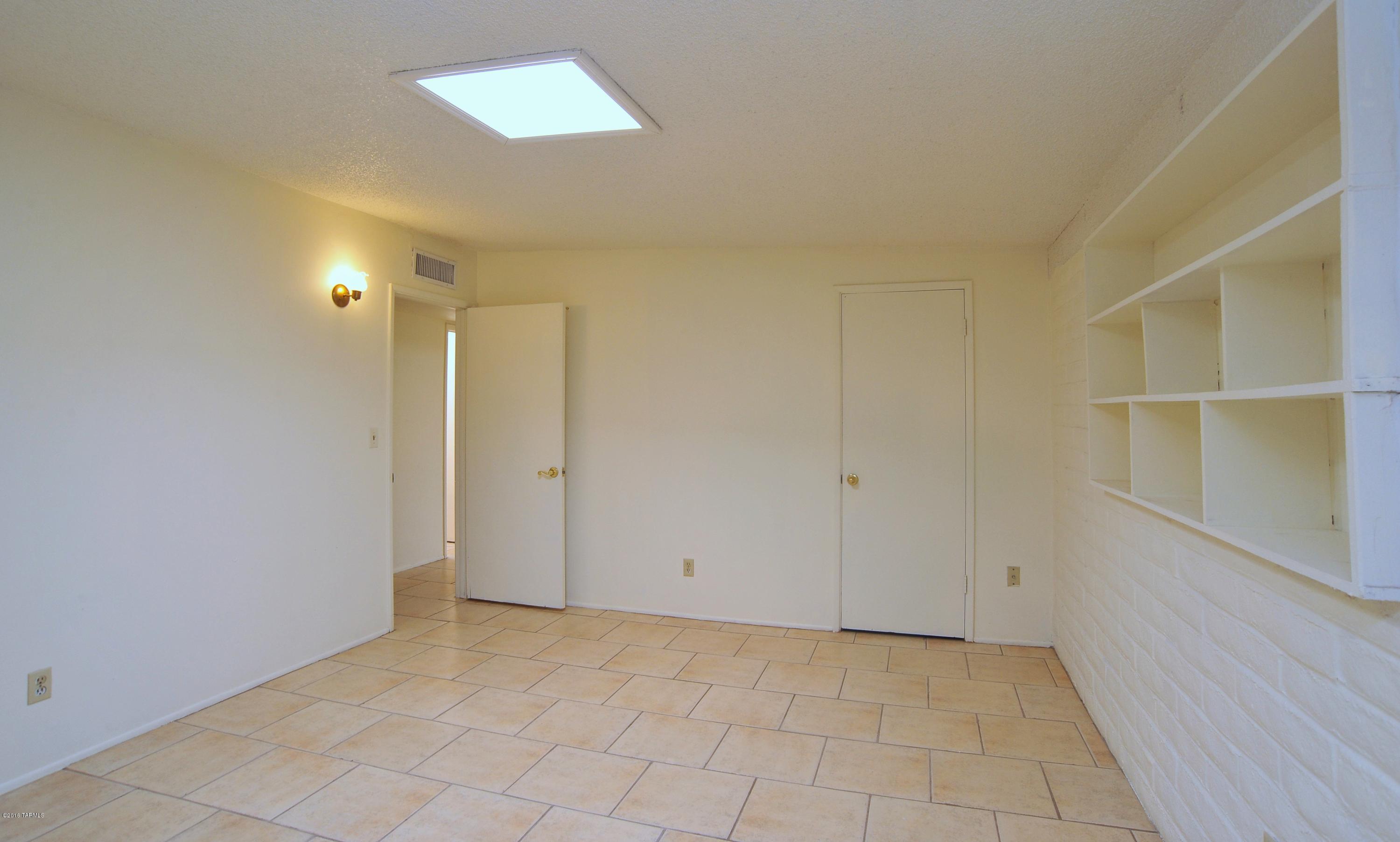 La Cholla - Residential