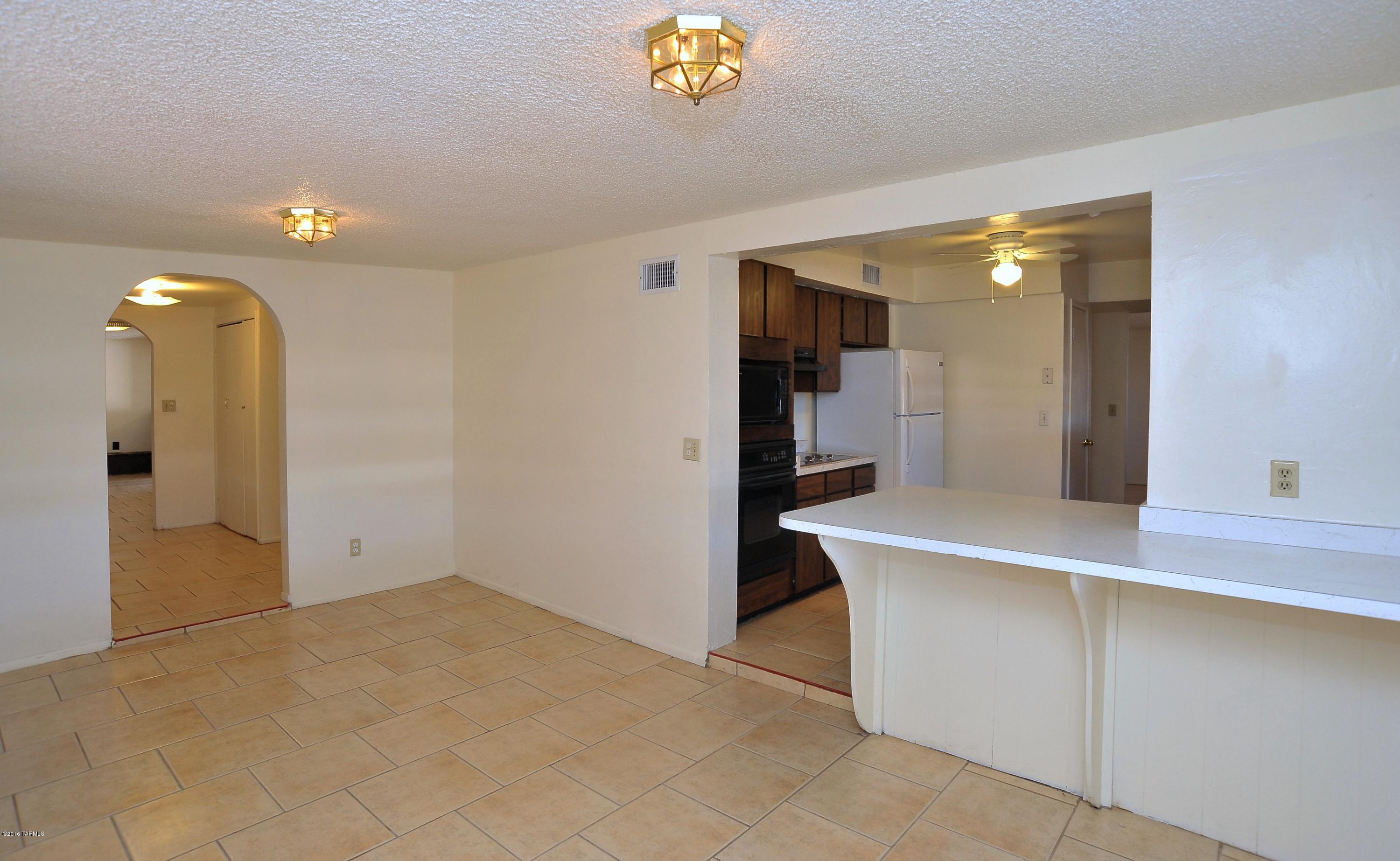 La Cholla - Residential