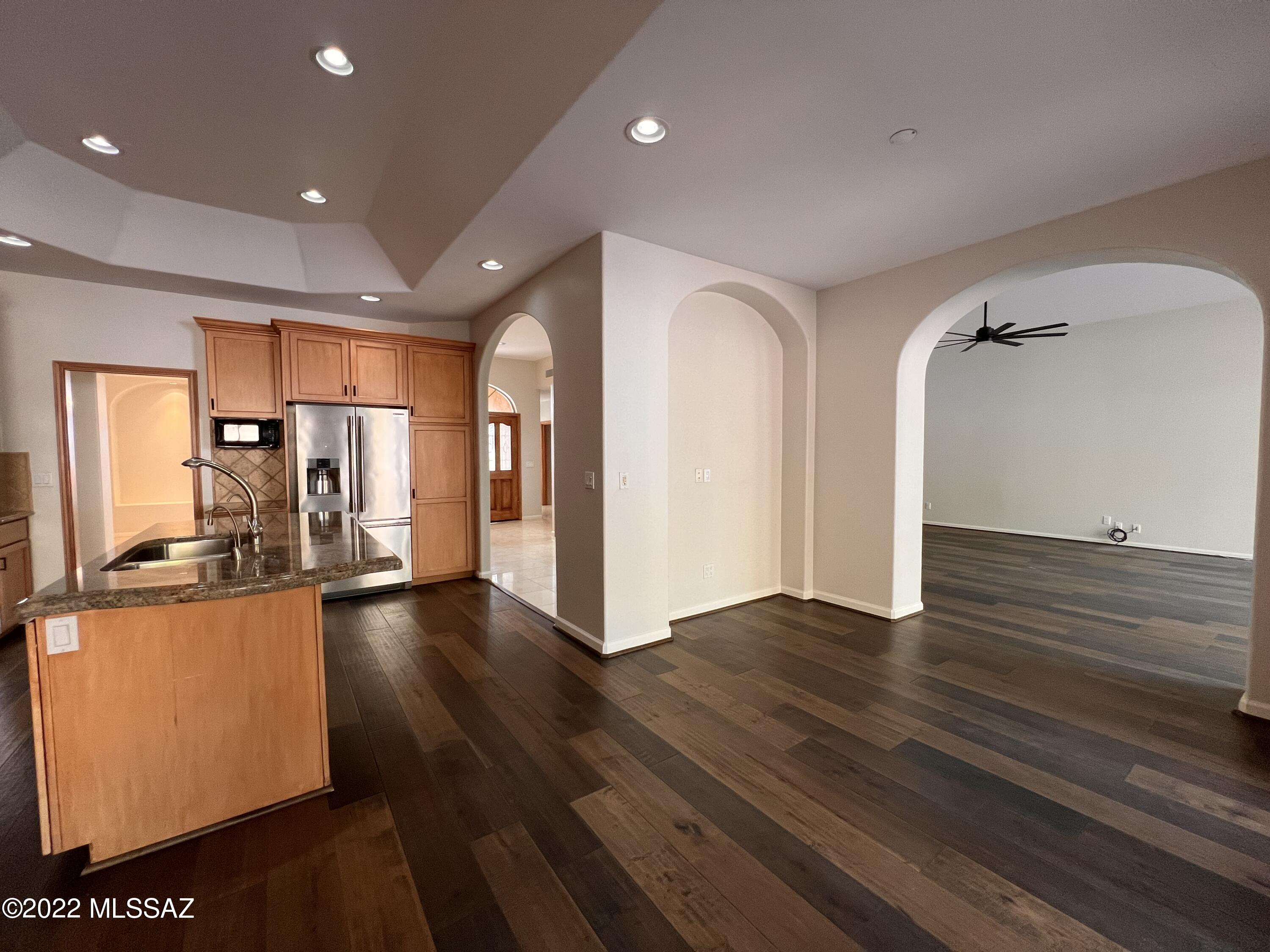 Ventana Canyon Estates (1-63) - Residential Lease
