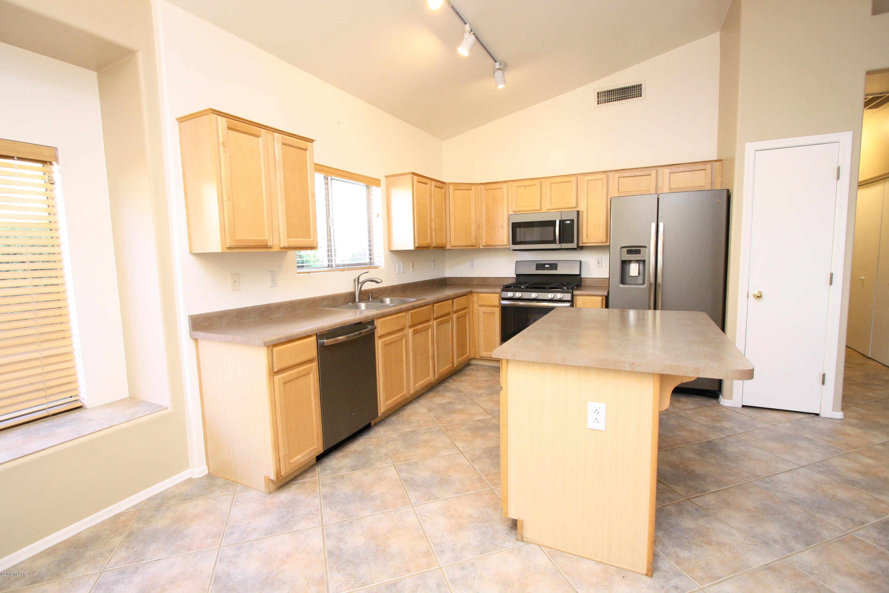 Overlook At Rancho Vistoso (The) - Residential Lease