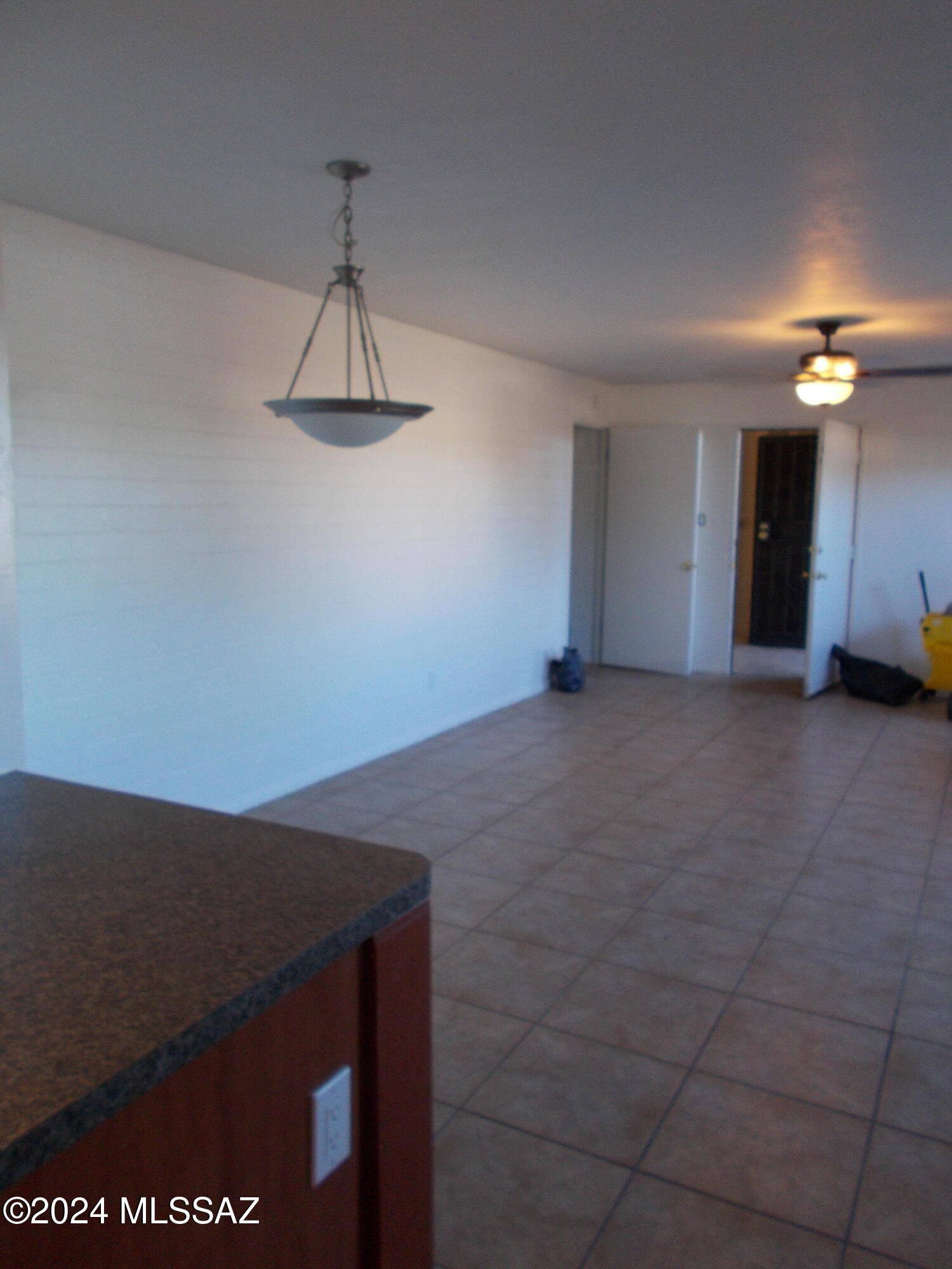 Royal Alvernon Condos. - Residential