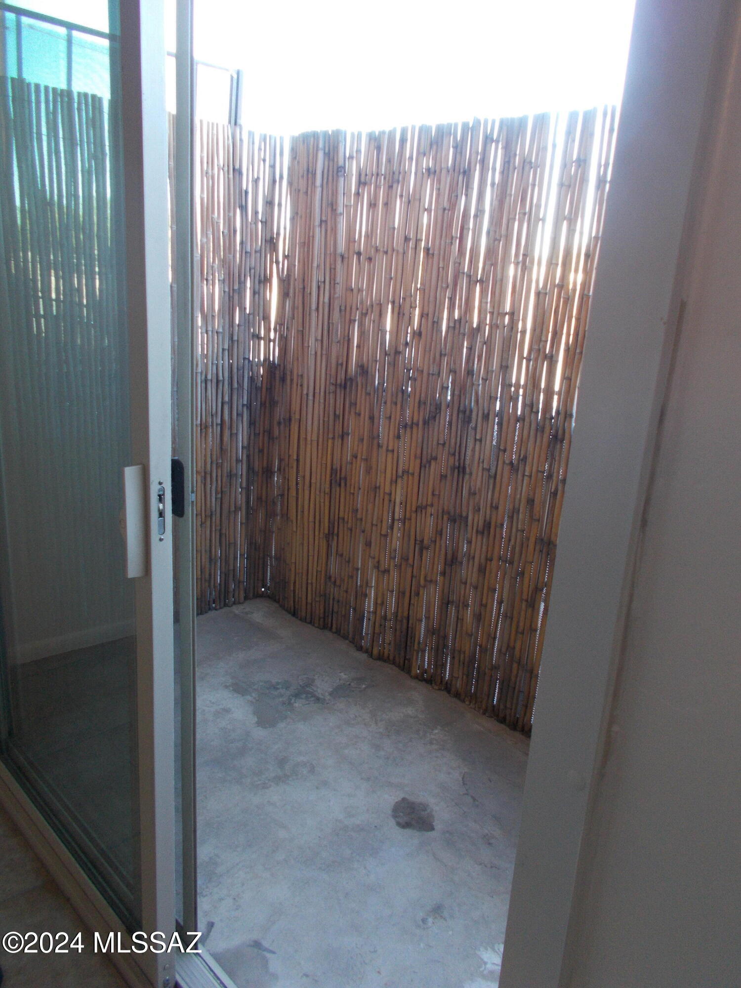 Royal Alvernon Condos. - Residential