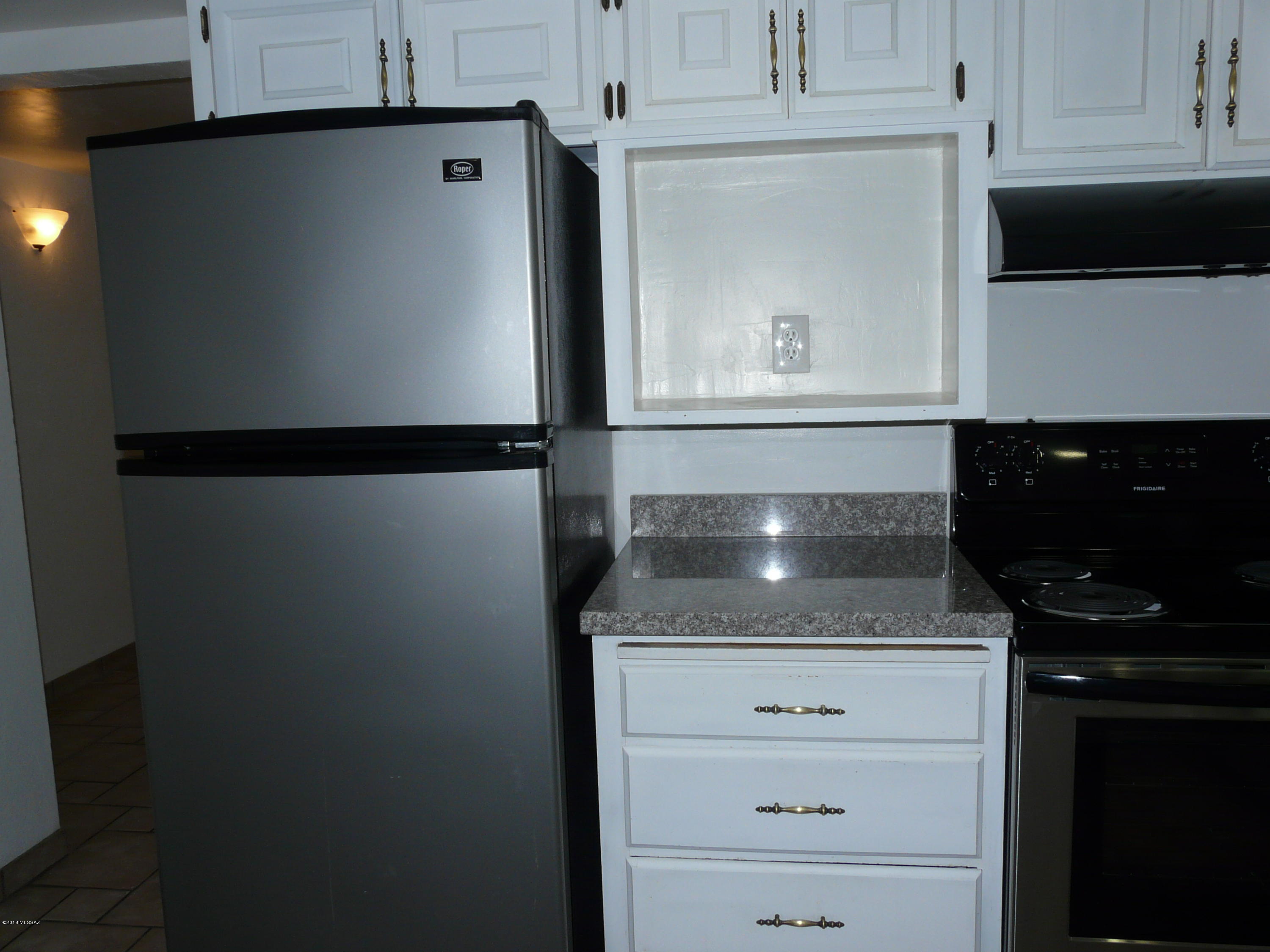 Madson Manor - Residential Lease