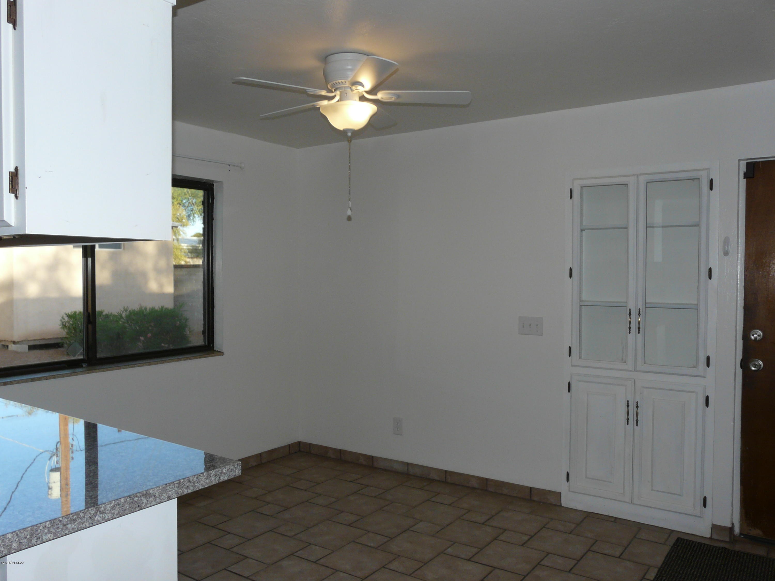 Madson Manor - Residential Lease