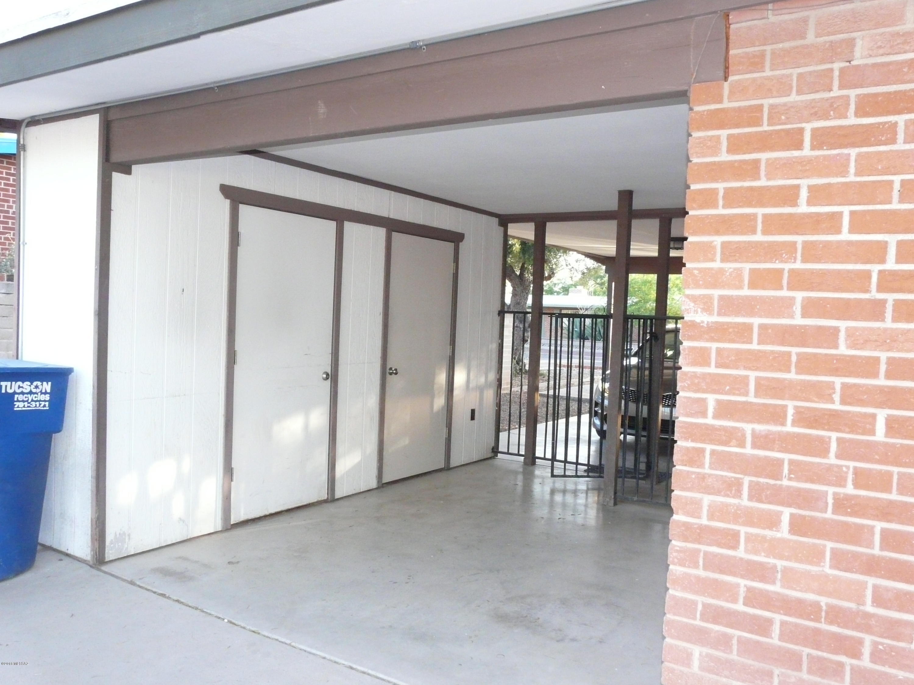 Madson Manor - Residential Lease