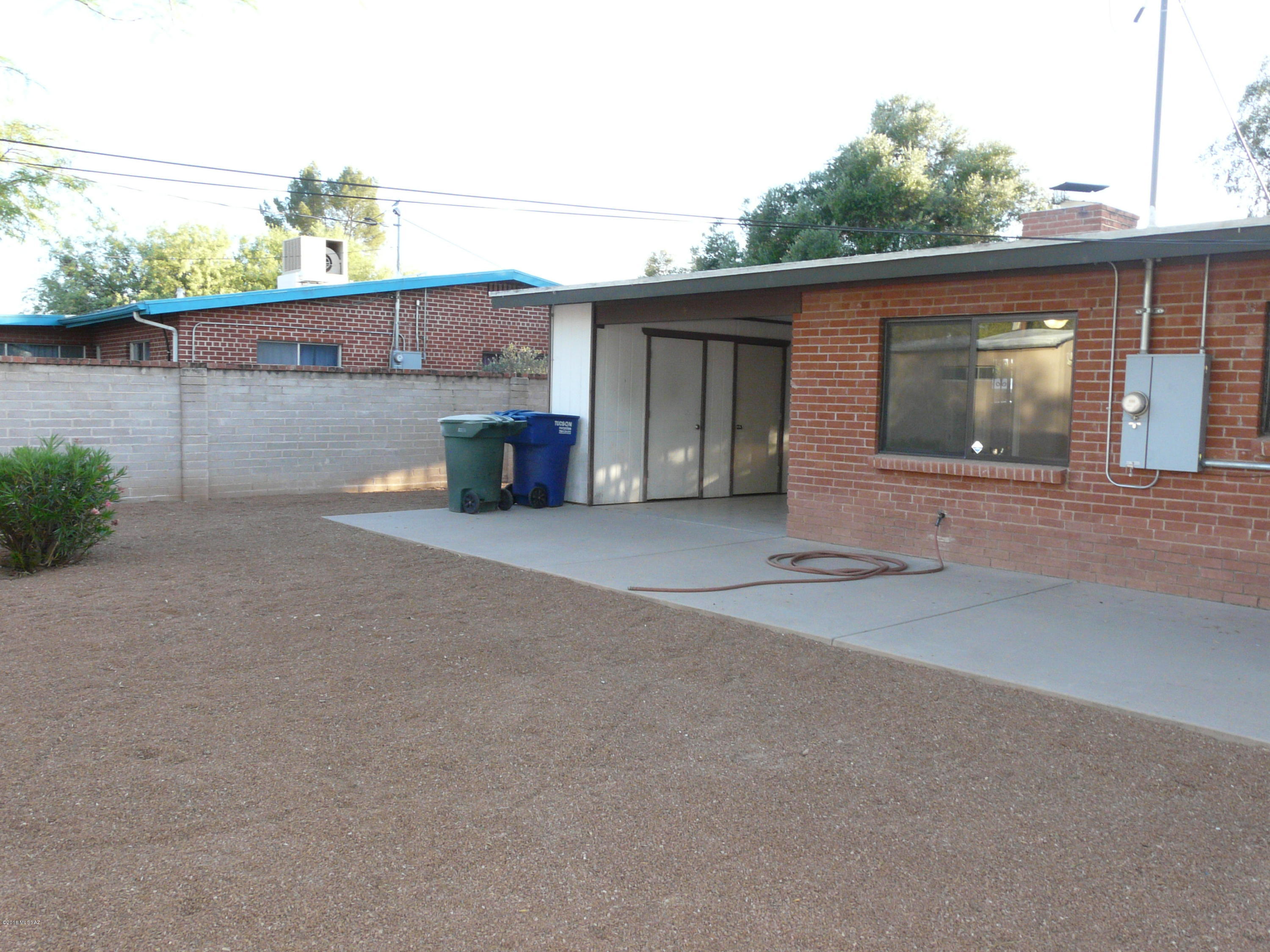 Madson Manor - Residential Lease